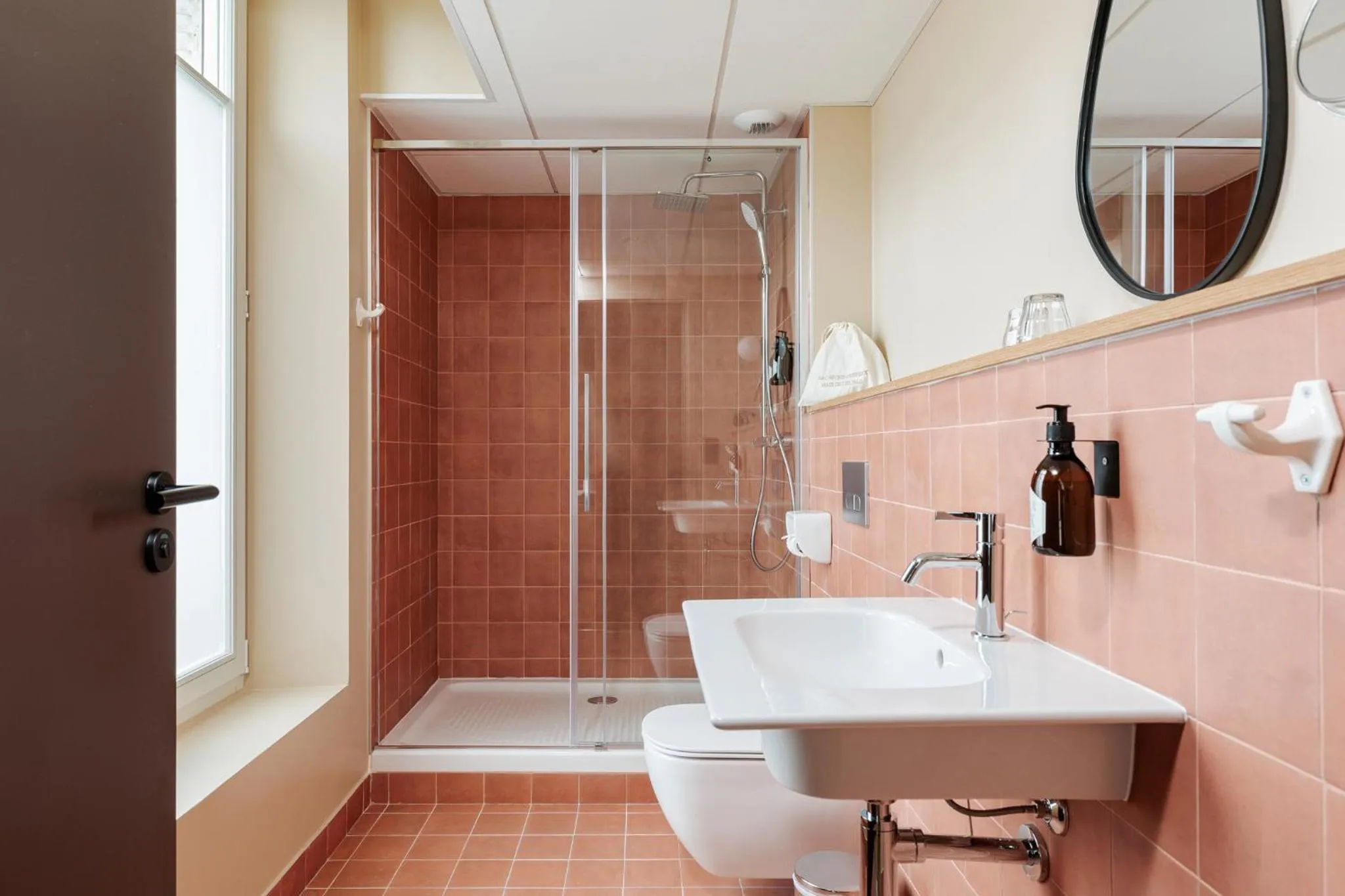 Bathroom in Gogaille - Arago - Accès autonome