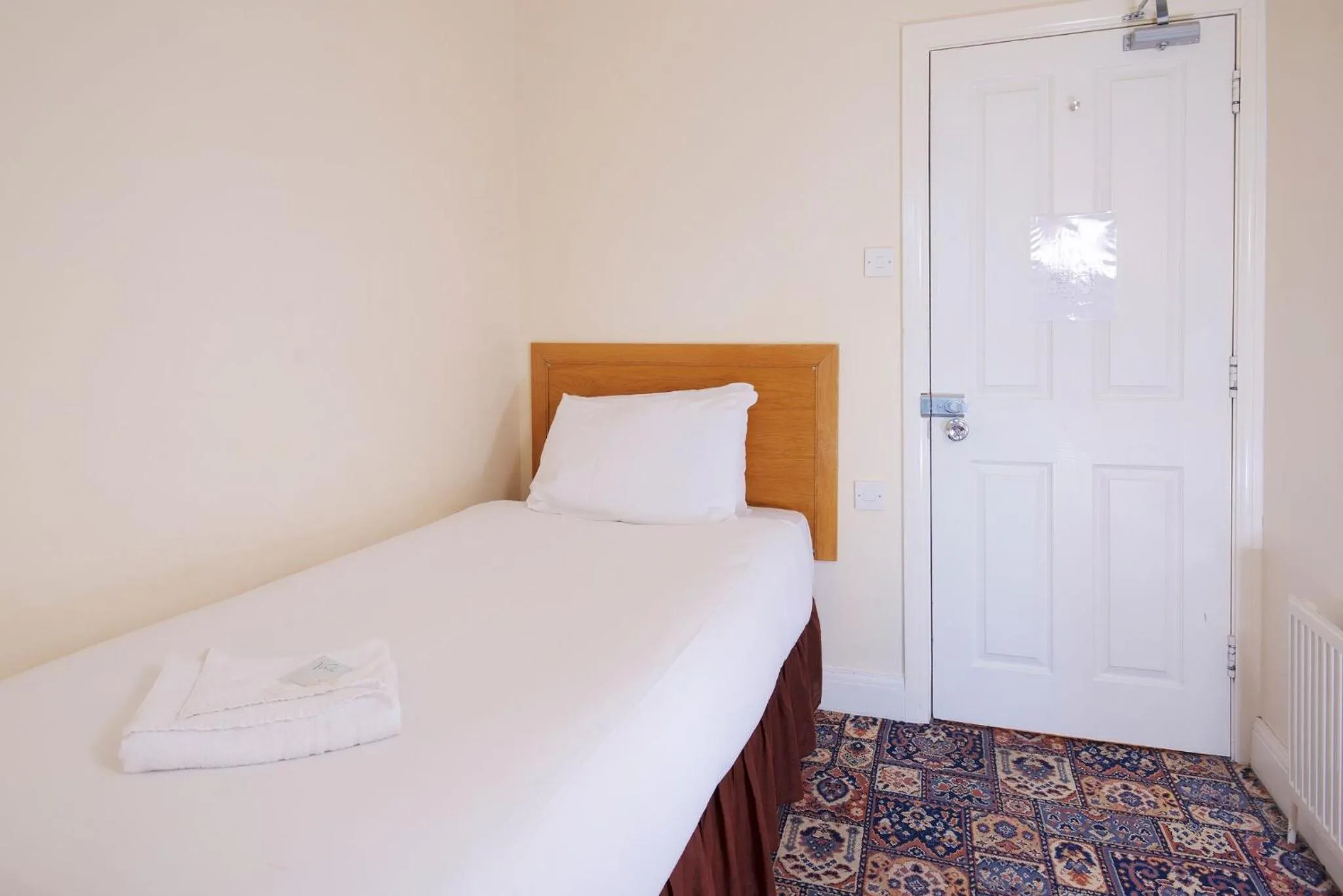 Bed in The Bournemouth Maemar Hotel