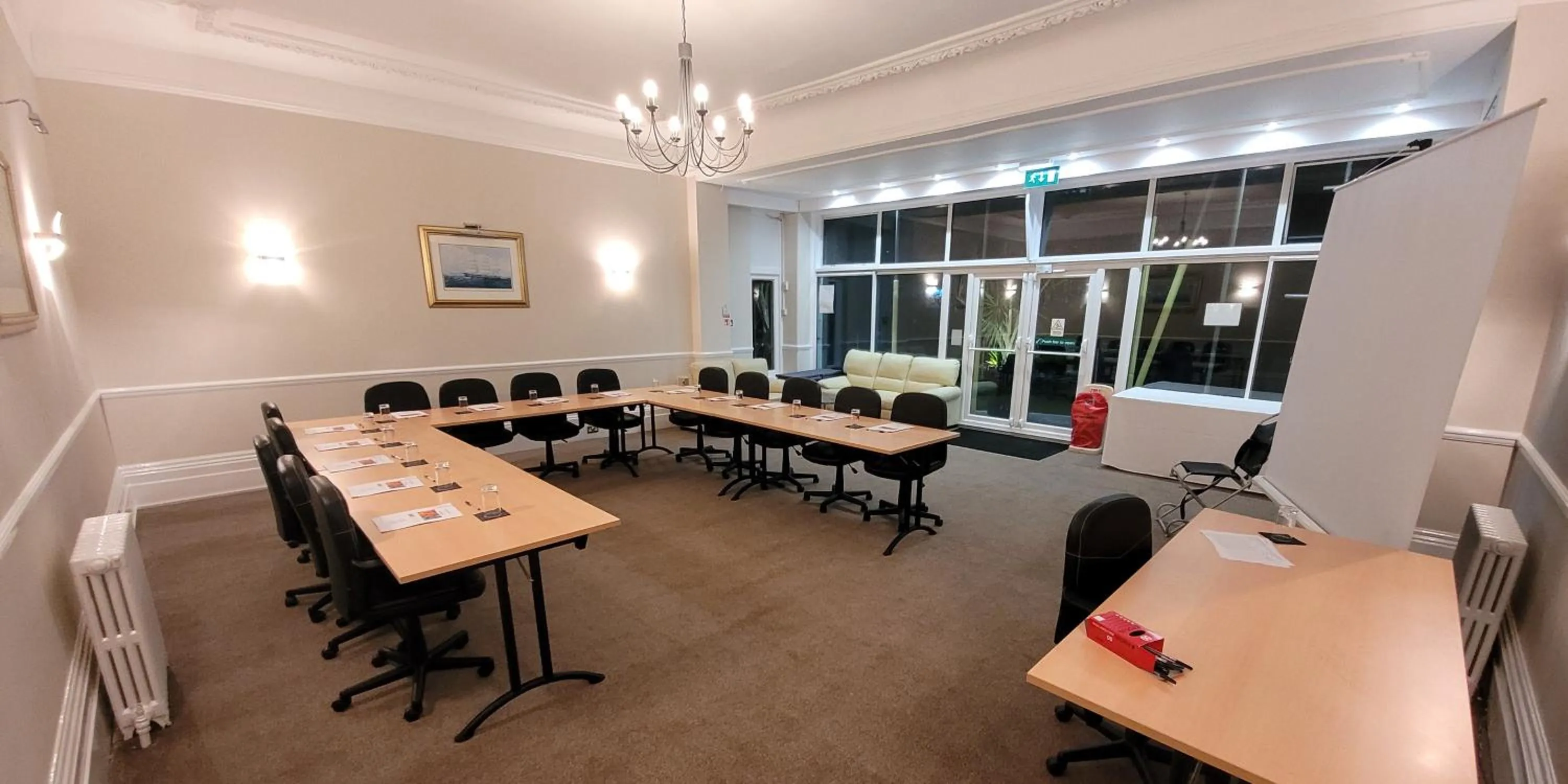 Meeting/conference room in Heathlands Hotel