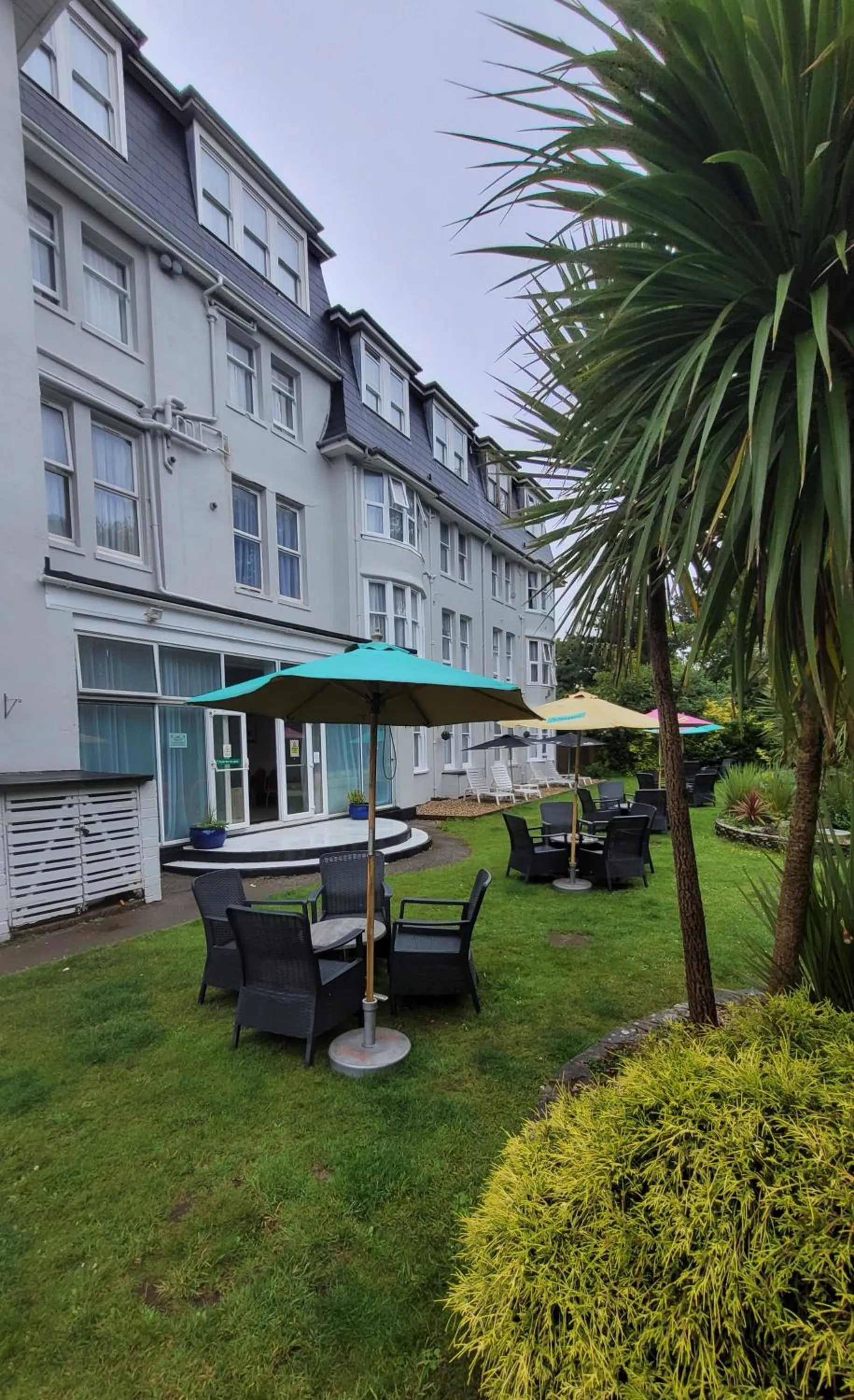 Garden in Heathlands Hotel