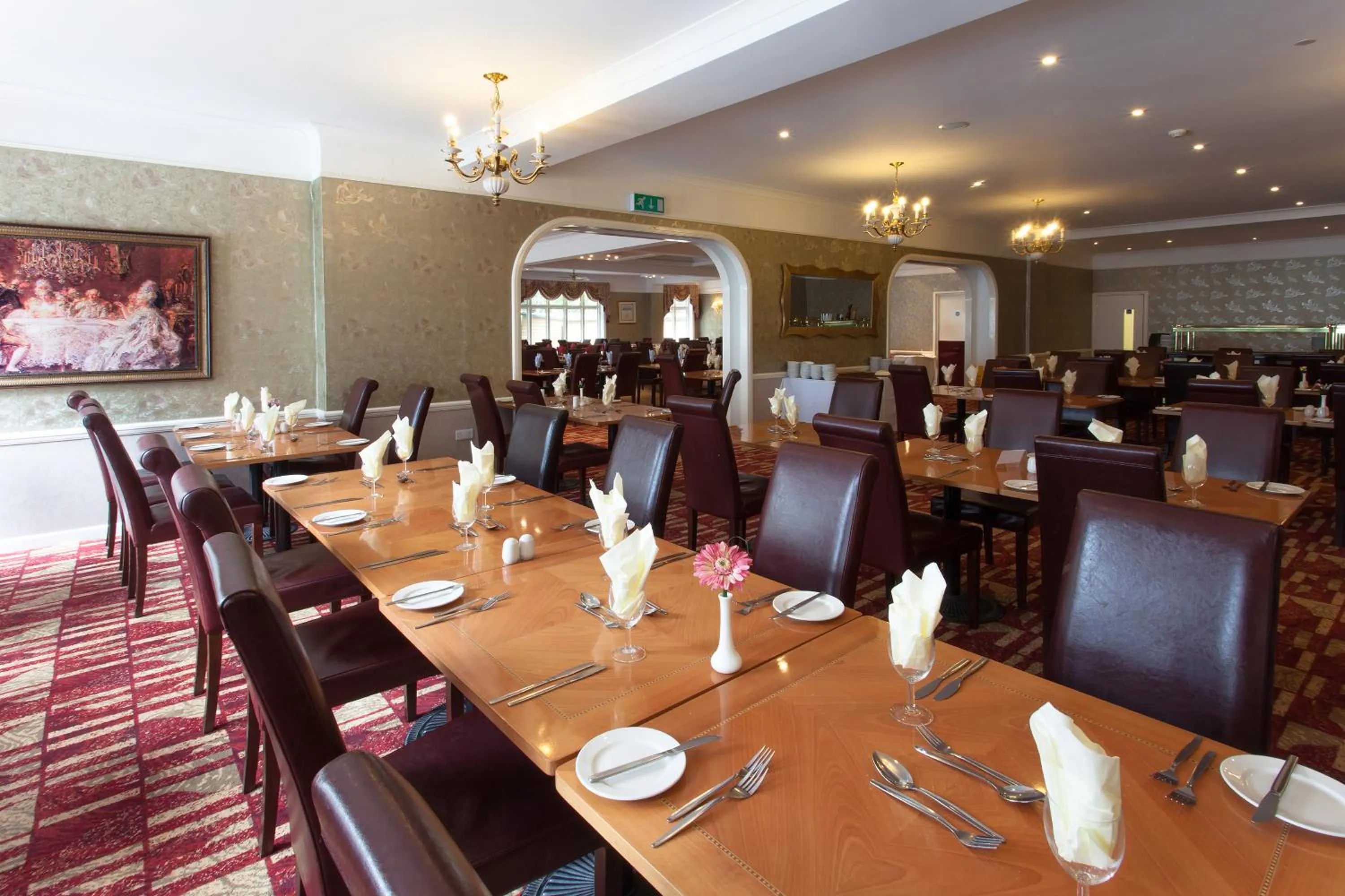 Restaurant/places to eat in Heathlands Hotel