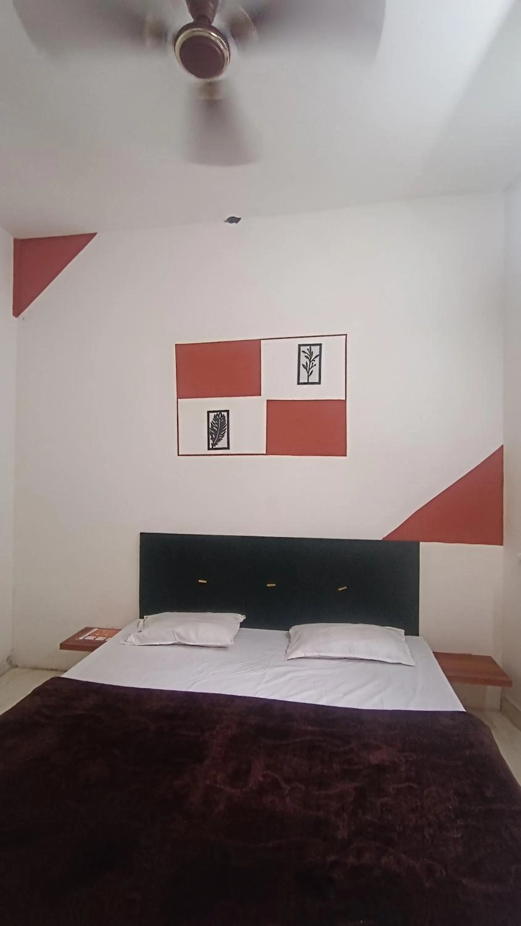 Bed in SHREE RAM KUTI