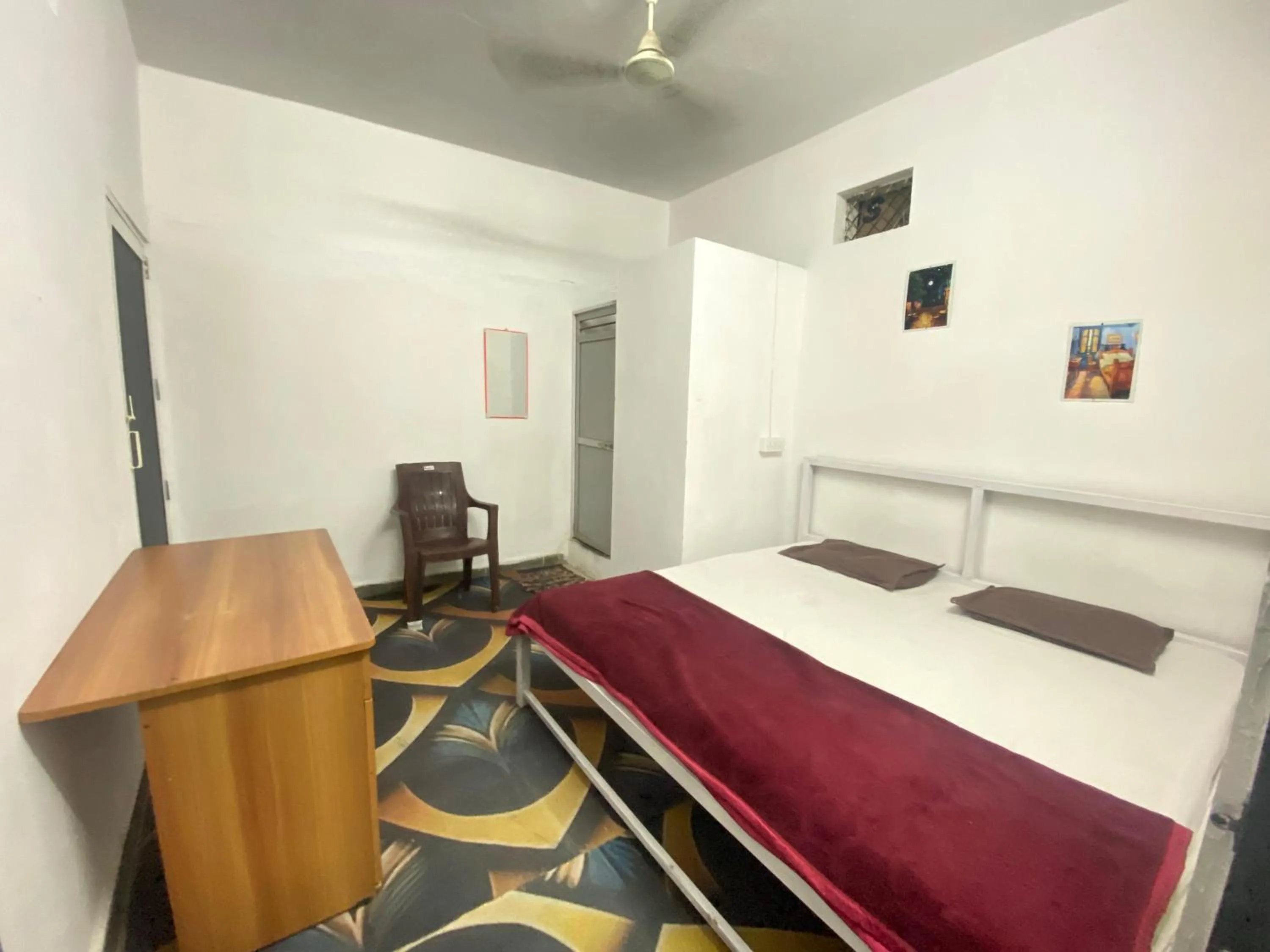 Bed in SHREE RAM KUTI