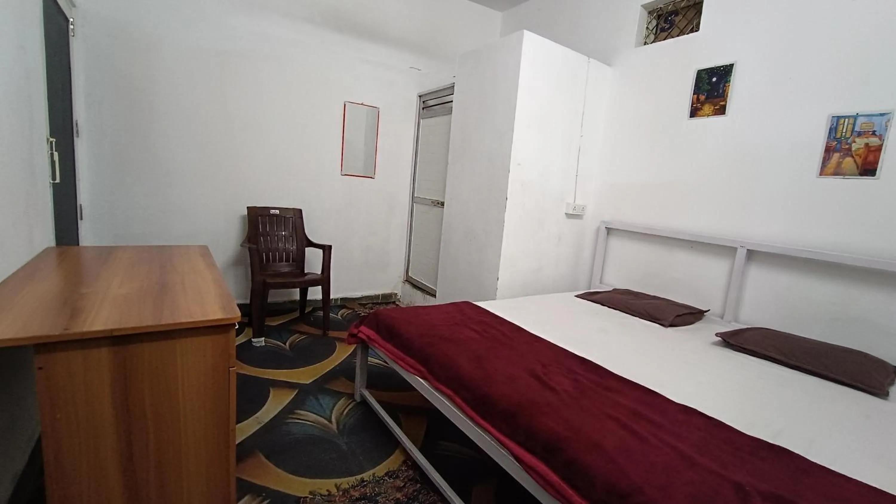 Bed in SHREE RAM KUTI