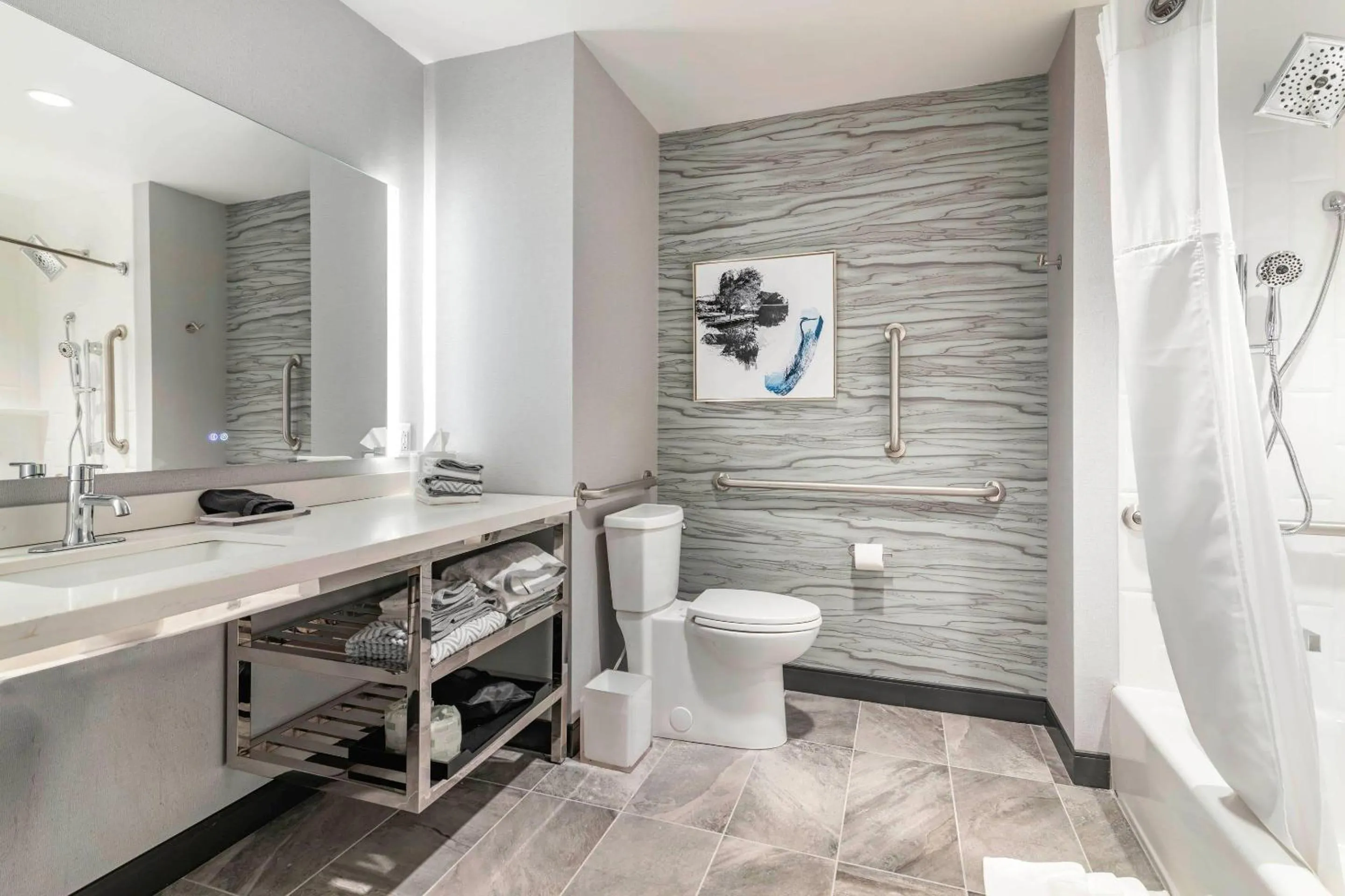 Bedroom in Cambria Hotel Lake Placid - Lakeside Resort