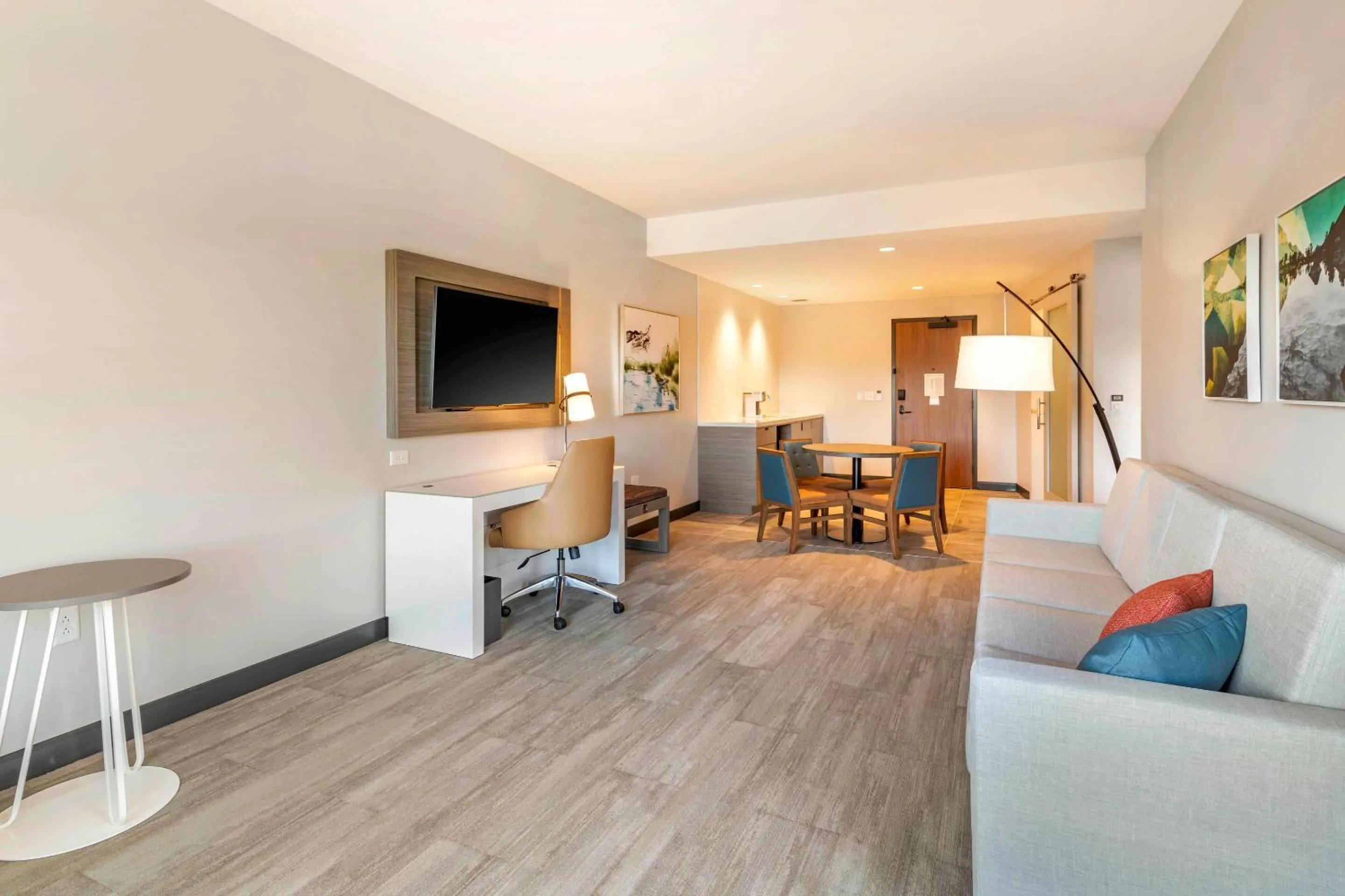 Bedroom in Cambria Hotel Lake Placid - Lakeside Resort