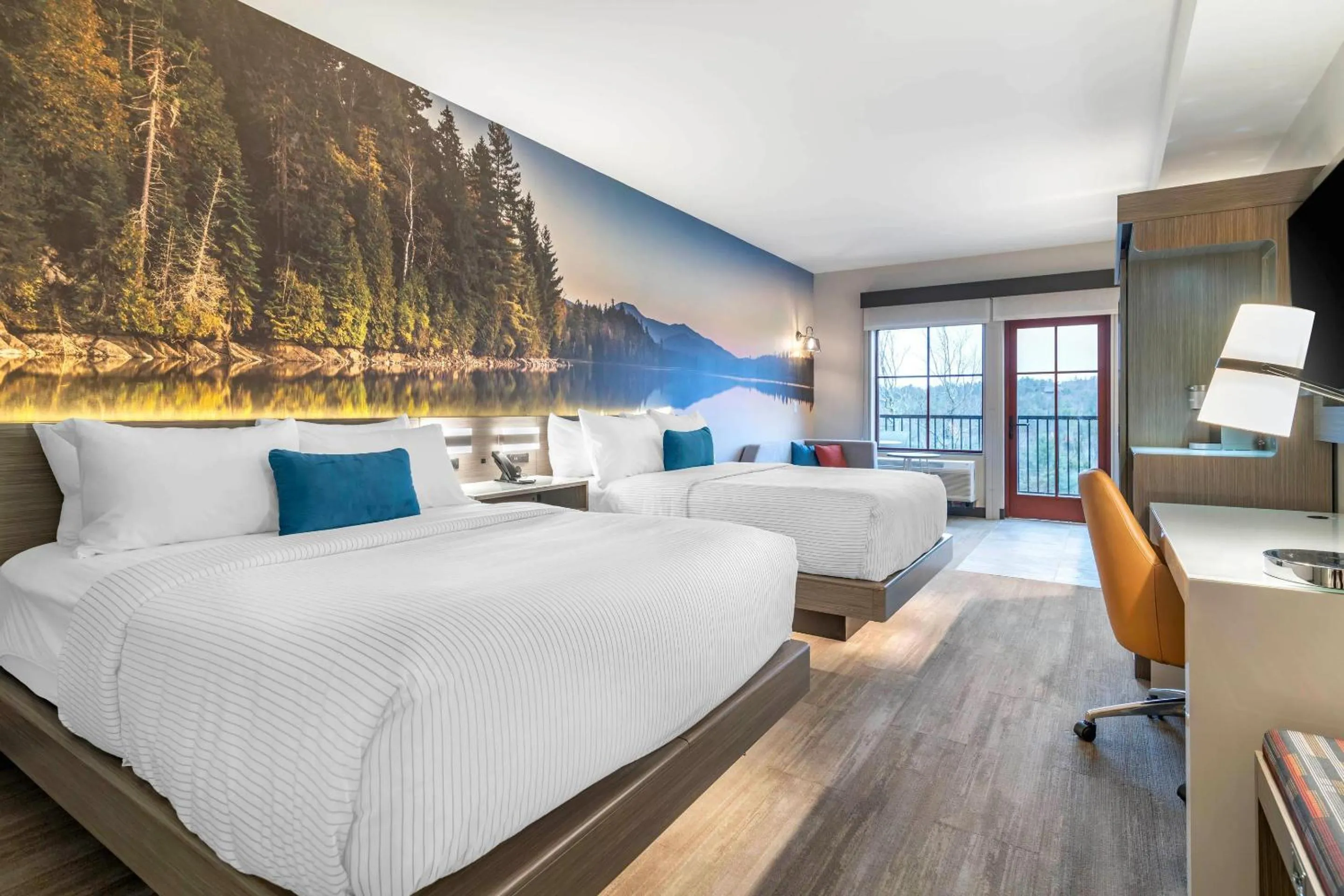 Bedroom, Bed in Cambria Hotel Lake Placid - Lakeside Resort