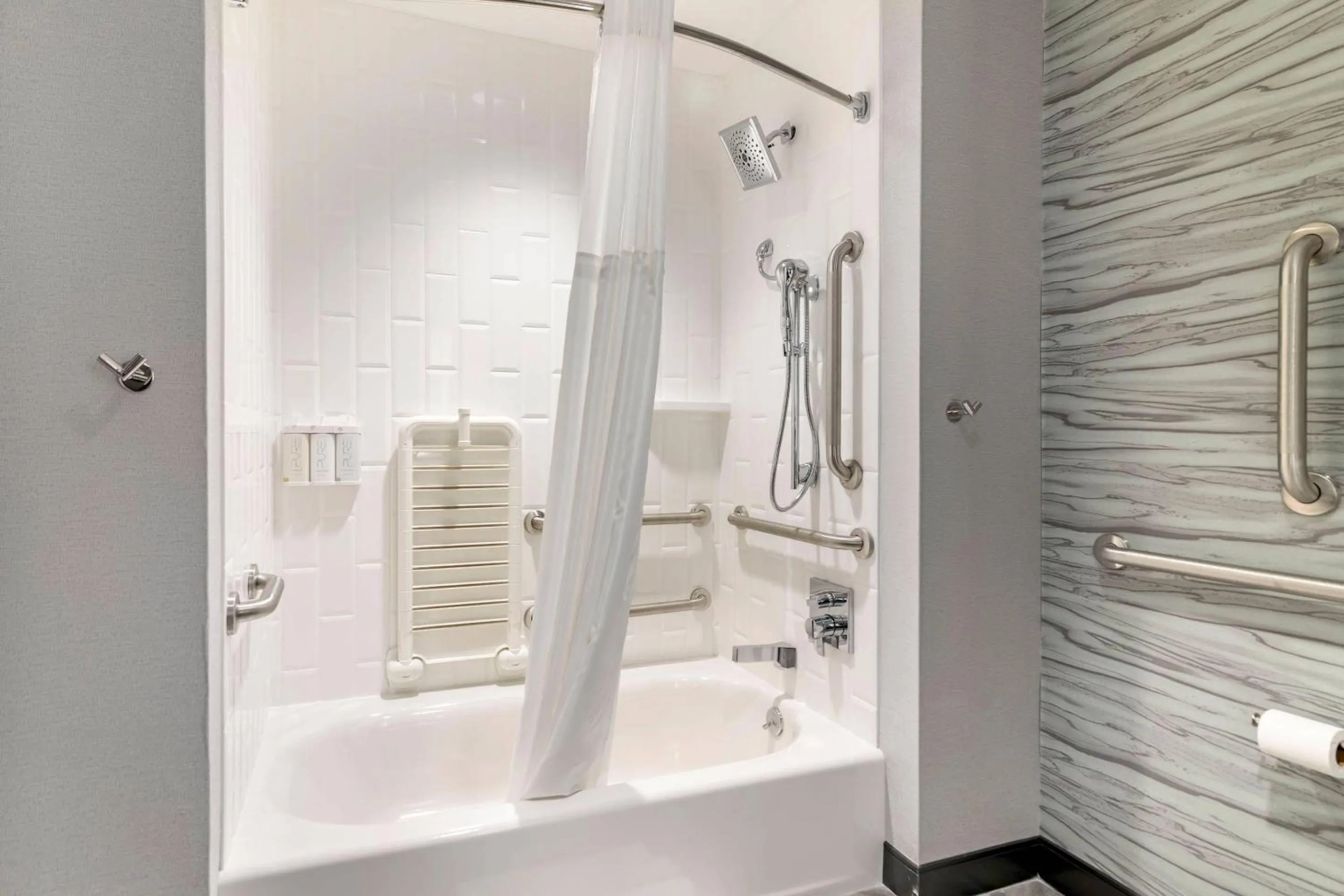 Bedroom in Cambria Hotel Lake Placid - Lakeside Resort