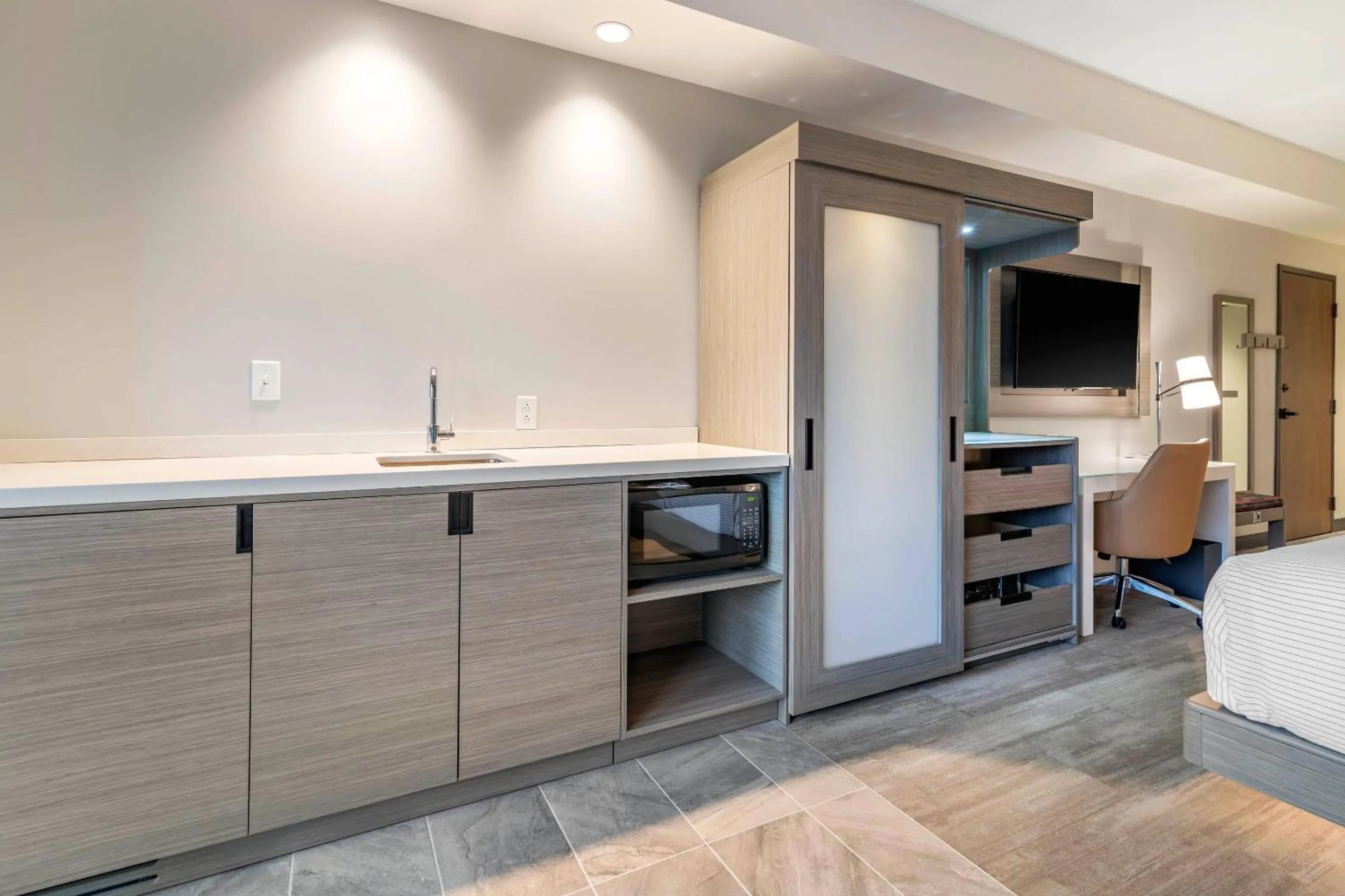 Bedroom in Cambria Hotel Lake Placid - Lakeside Resort