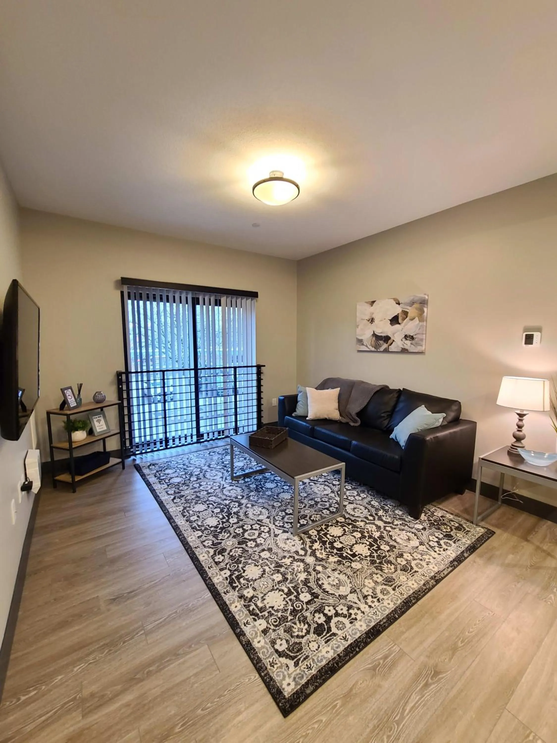 Bed in 520 Neil Luxury 2 Bedroom