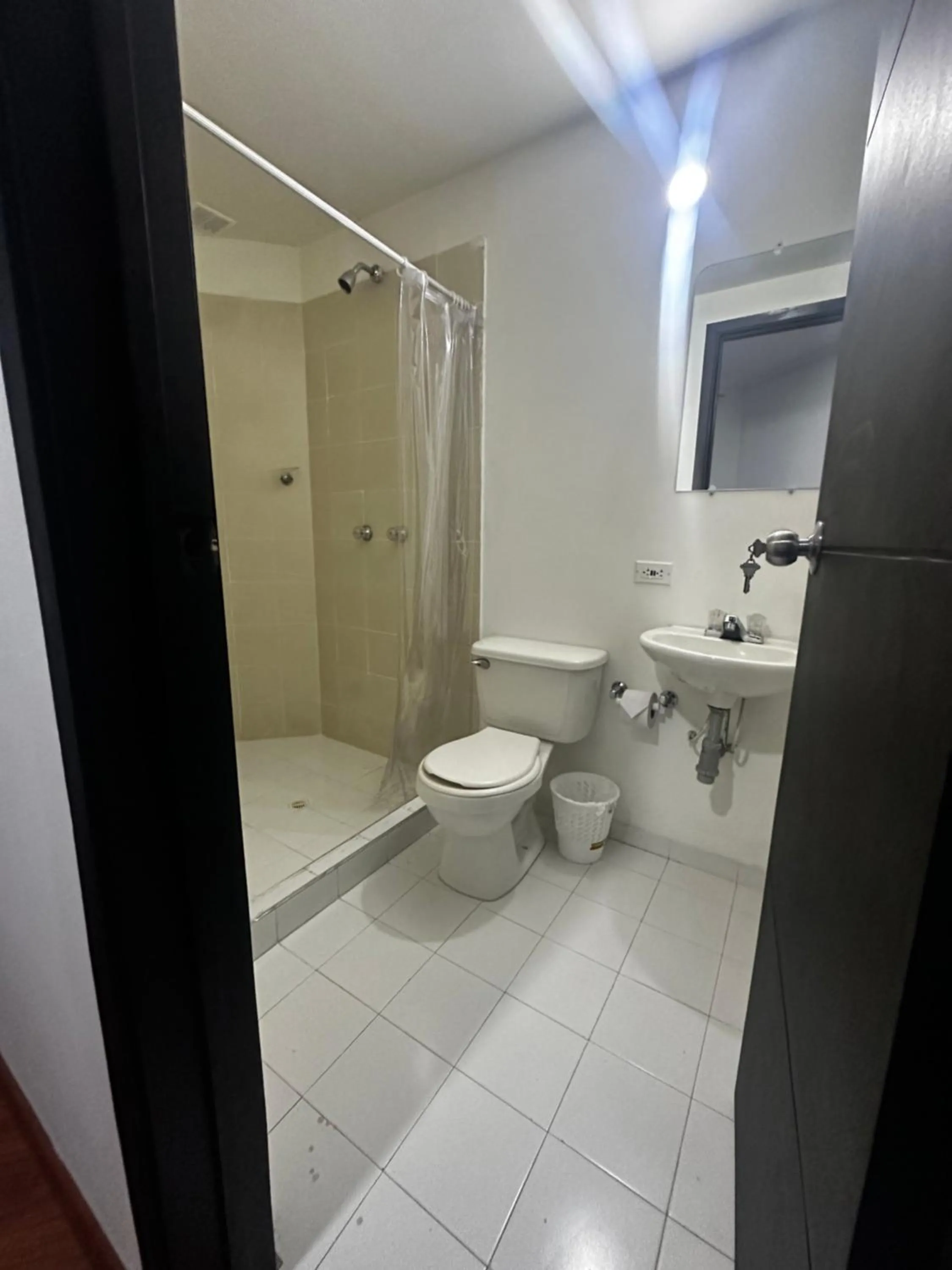 Shower in Hotel Artistico