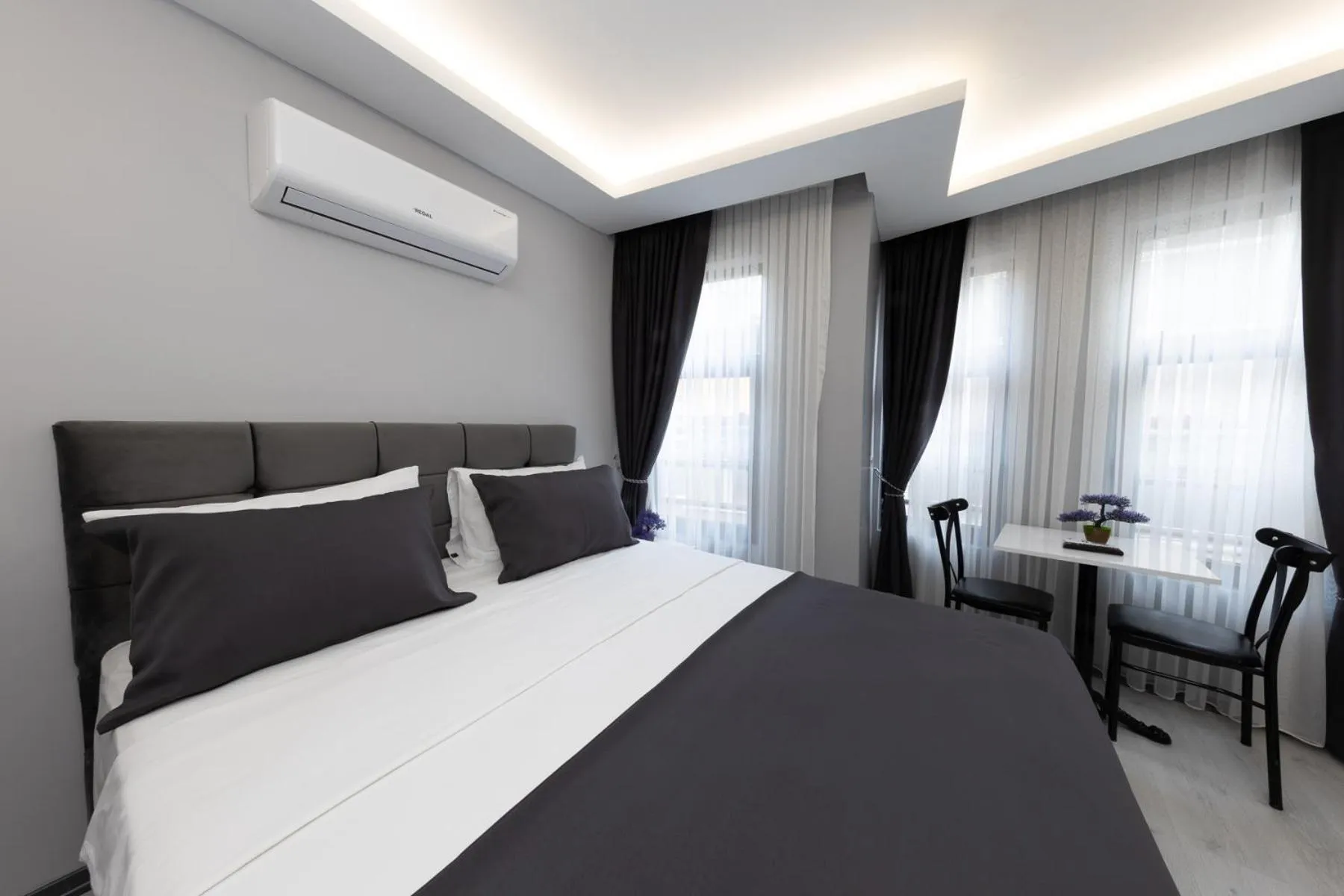 Photo of the whole room, Bed in Aya Langa Guest House