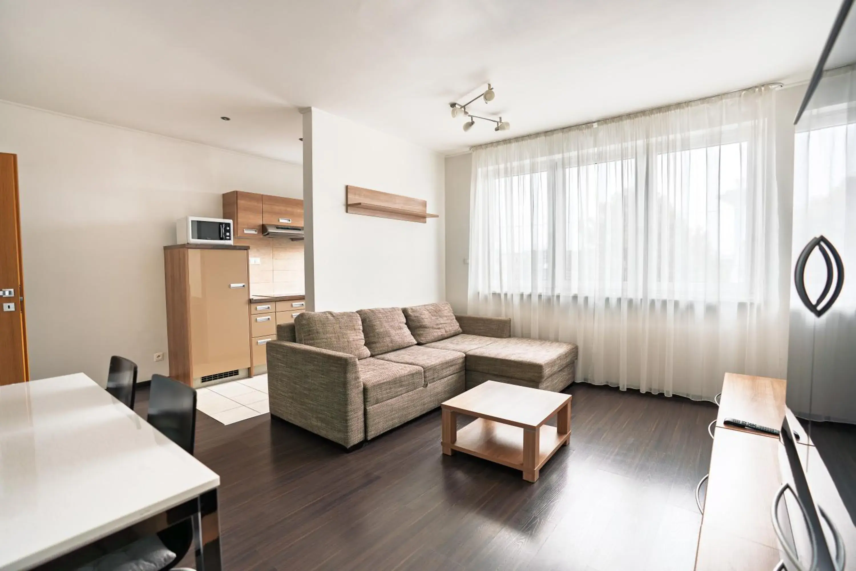 One-Bedroom Apartment in Fine Restaurant & Apartments One-Bedroom Apartment in Fine Restaurant & Apartments