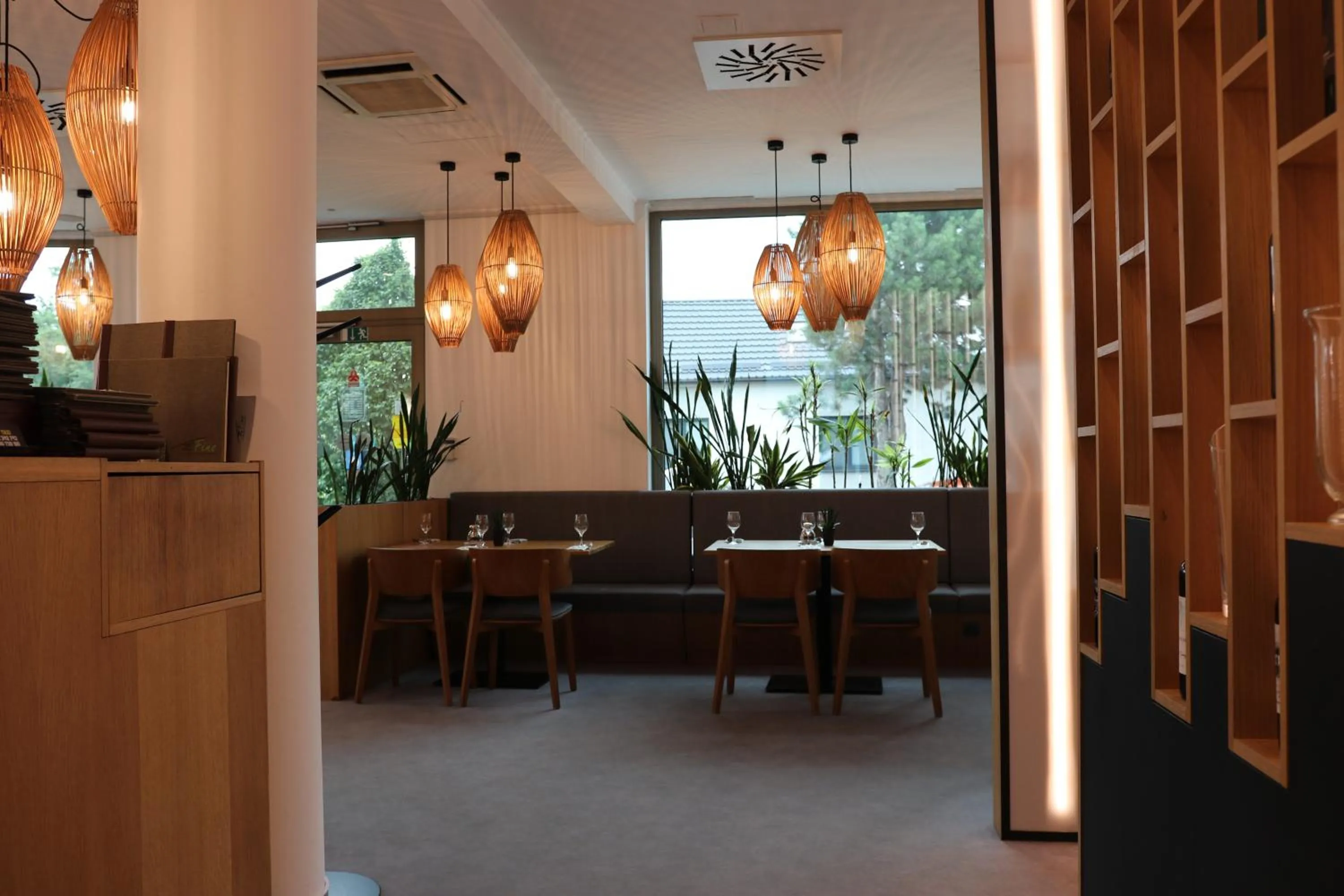 Fine Restaurant & Apartments