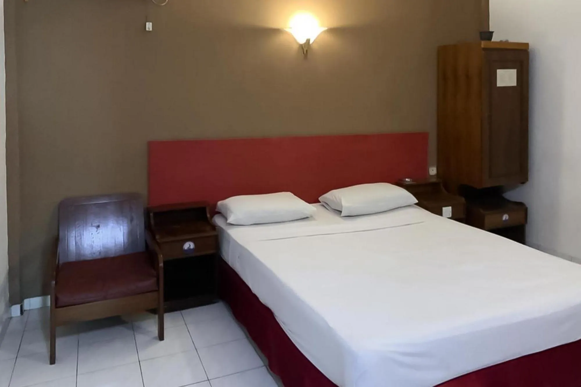 Bed in Hotel Laut Jaya Tanjung Pinang RedPartner