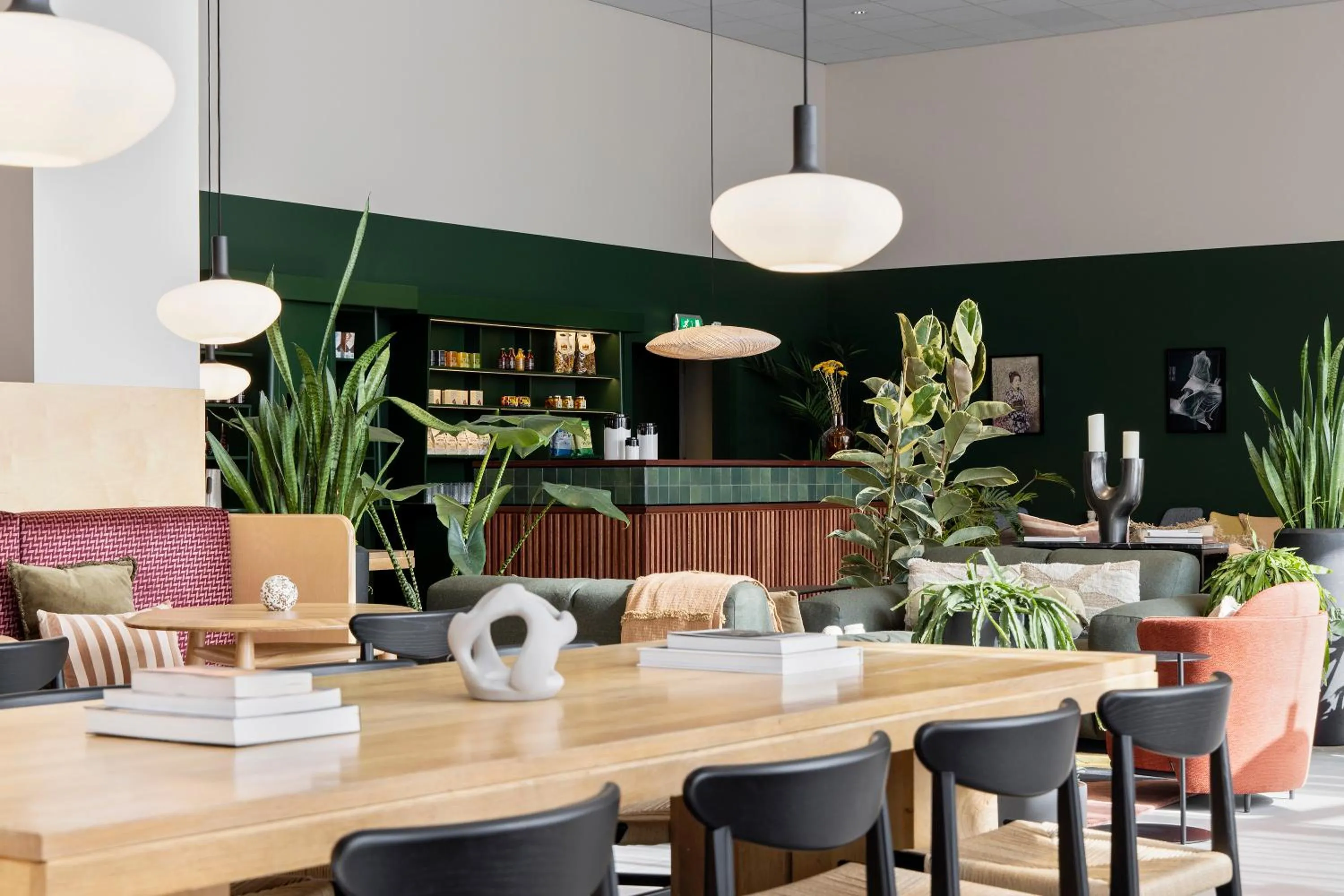 Lounge or bar in COVE Centrum