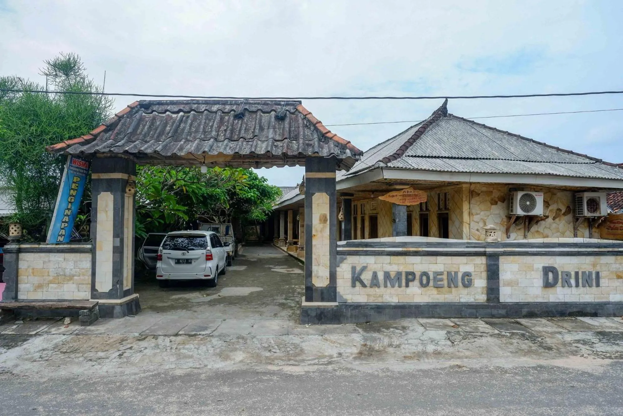 Property building in Hotel Kampoeng Drini RedPartner