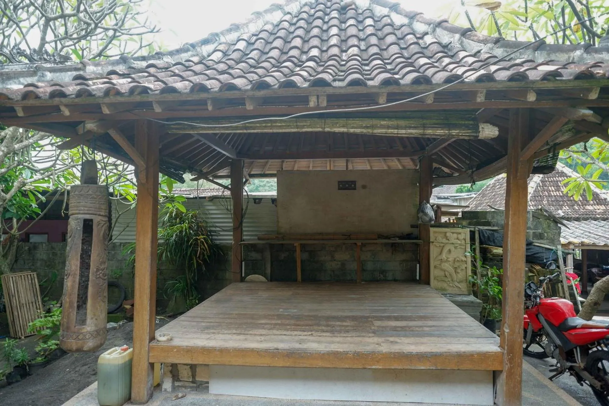 Property building in Hotel Kampoeng Drini RedPartner