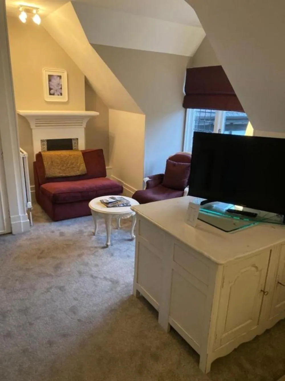 Bedroom in Langtry Manor Hotel