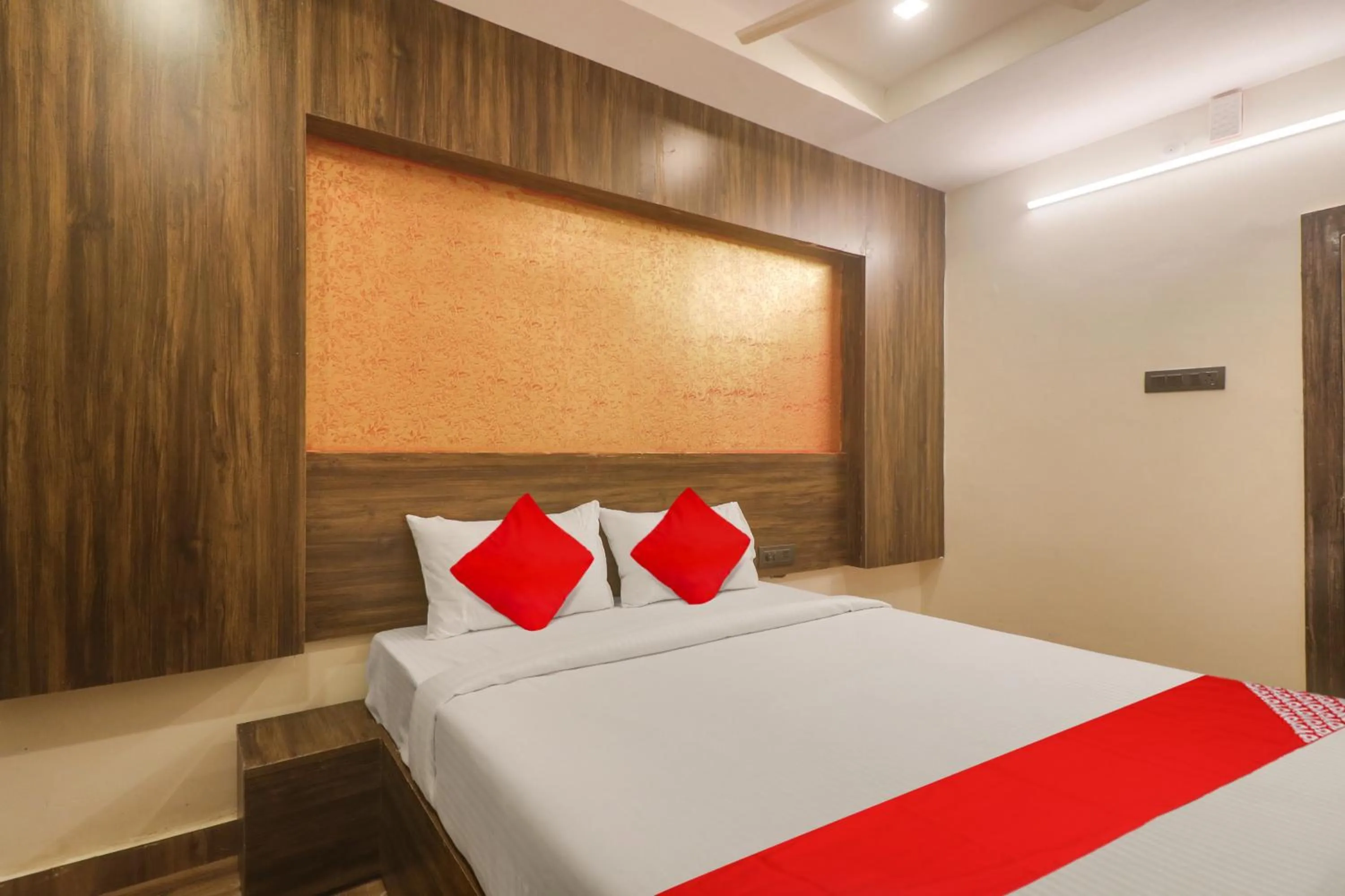 Bedroom in Hotel O R Square Grand