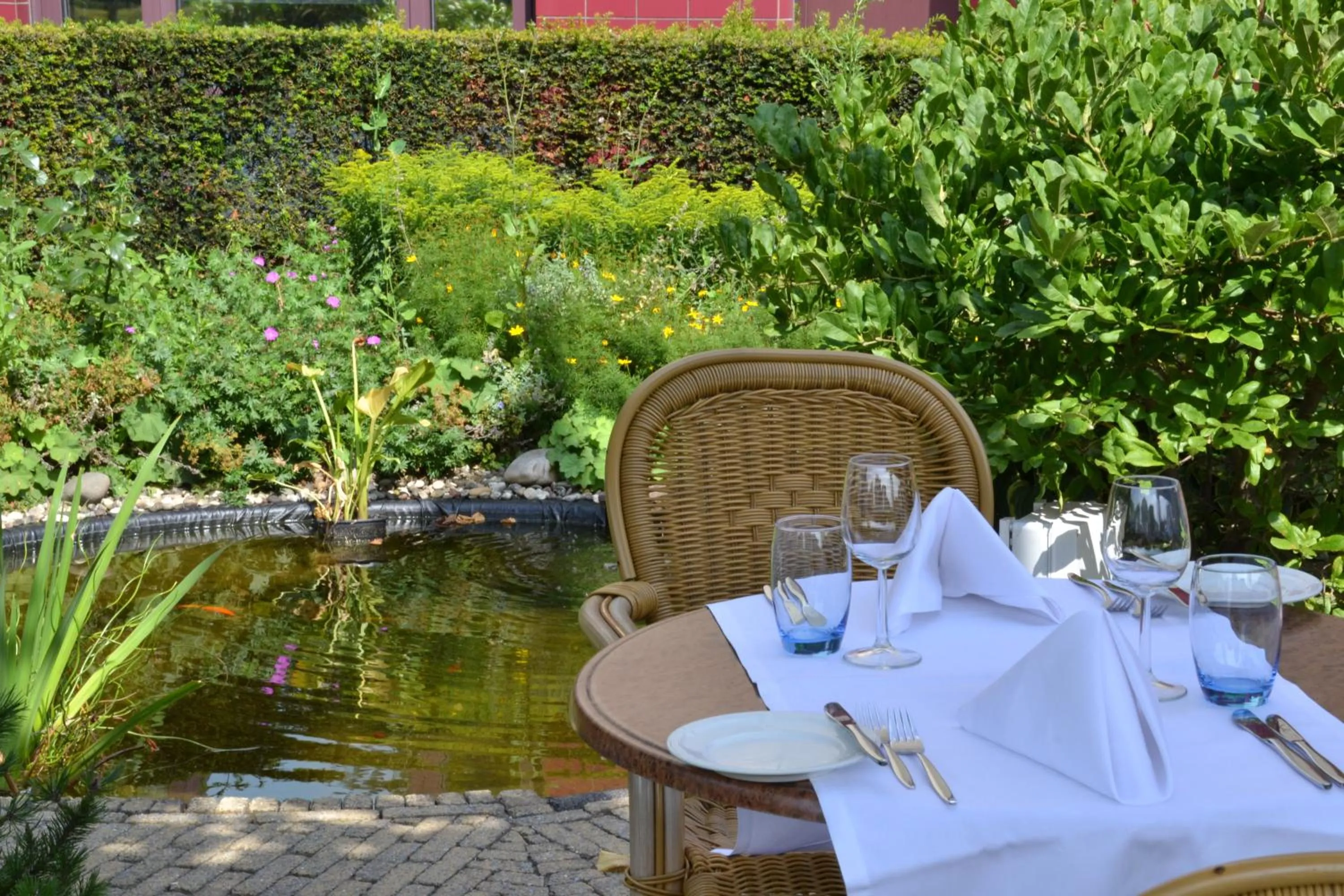 Balcony/Terrace, Restaurant/Places to Eat in Fletcher Hotel Restaurant Carlton