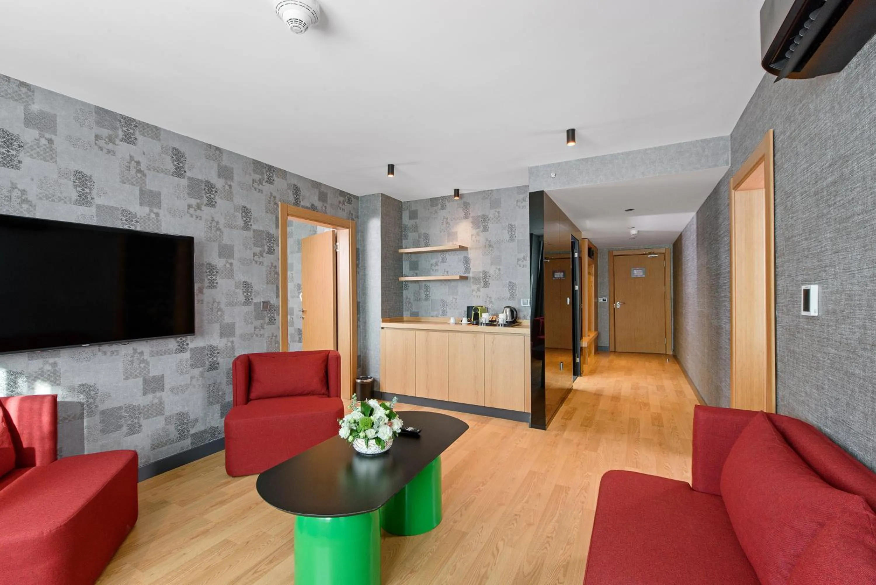 TV and multimedia in İbos Hotels Izmir