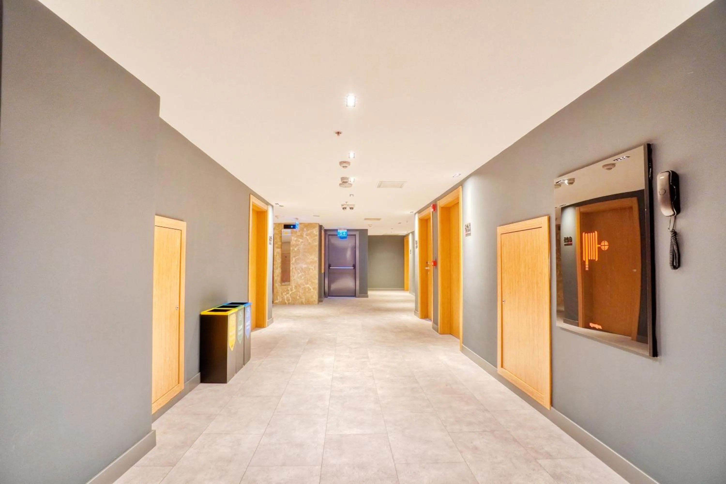 Property building, Bed in İbos Hotels Izmir