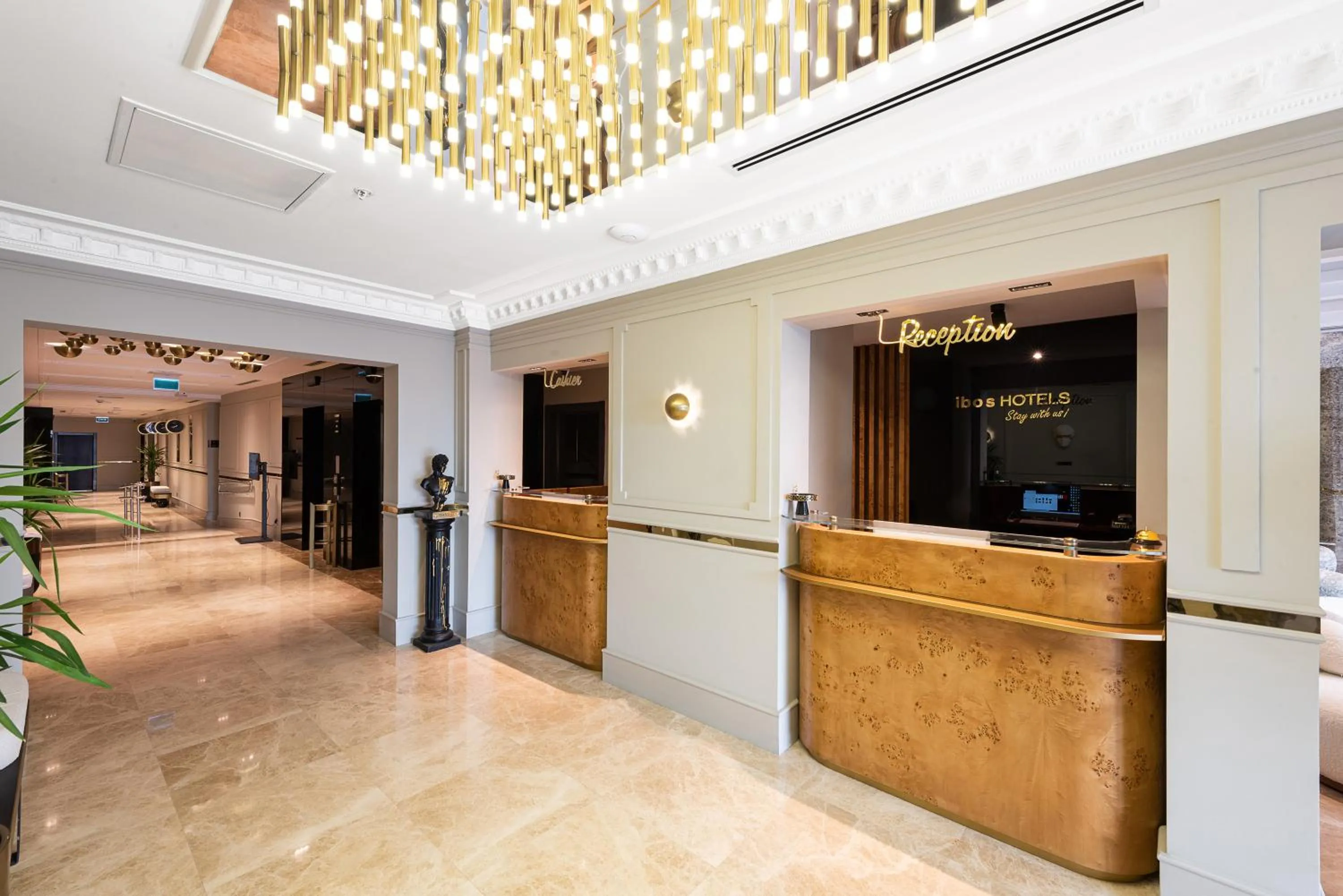 Lobby or reception in İbos Hotels Izmir