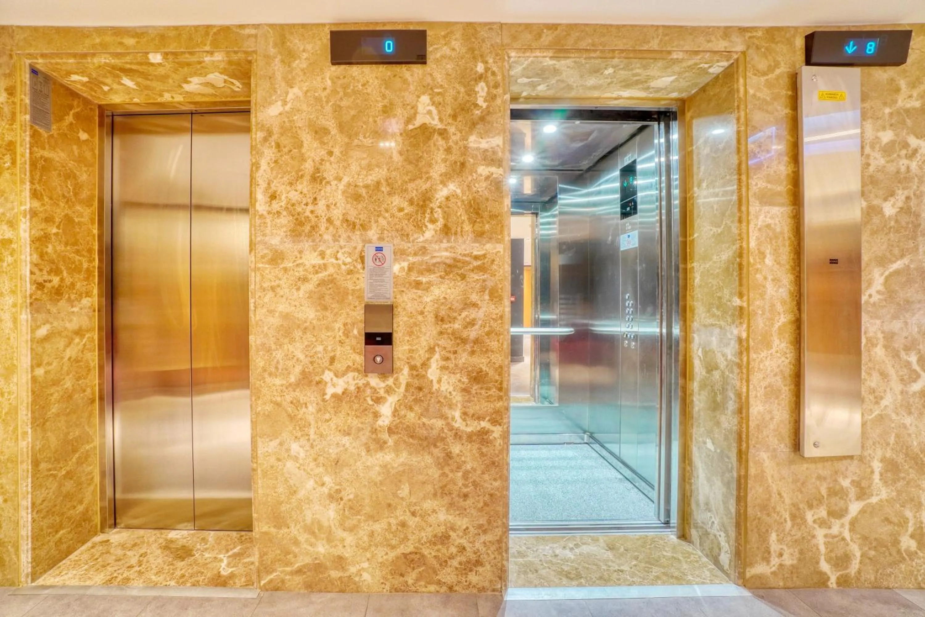 Lobby or reception in İbos Hotels Izmir