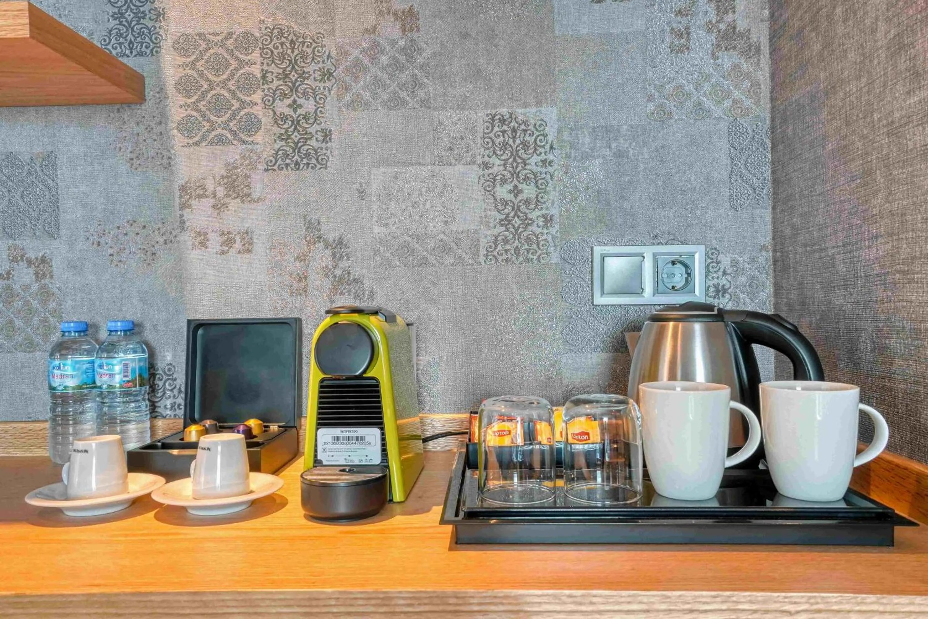 Coffee/tea facilities in İbos Hotels Izmir