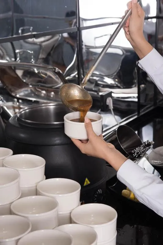 Restaurant/places to eat in İbos Hotels Izmir