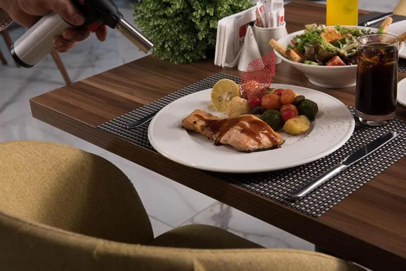 Restaurant/places to eat in İbos Hotels Izmir