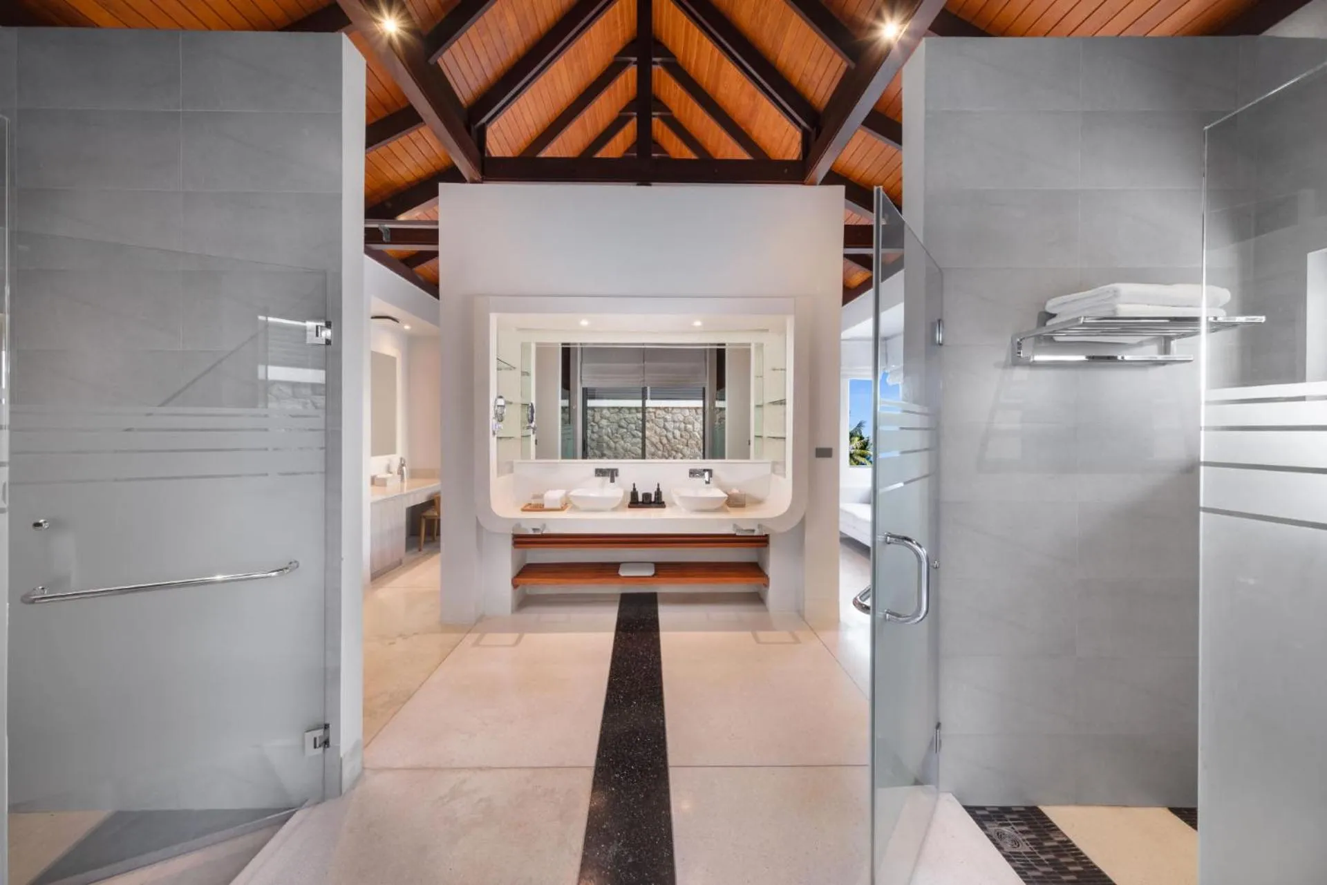 Shower in Villa La Prana