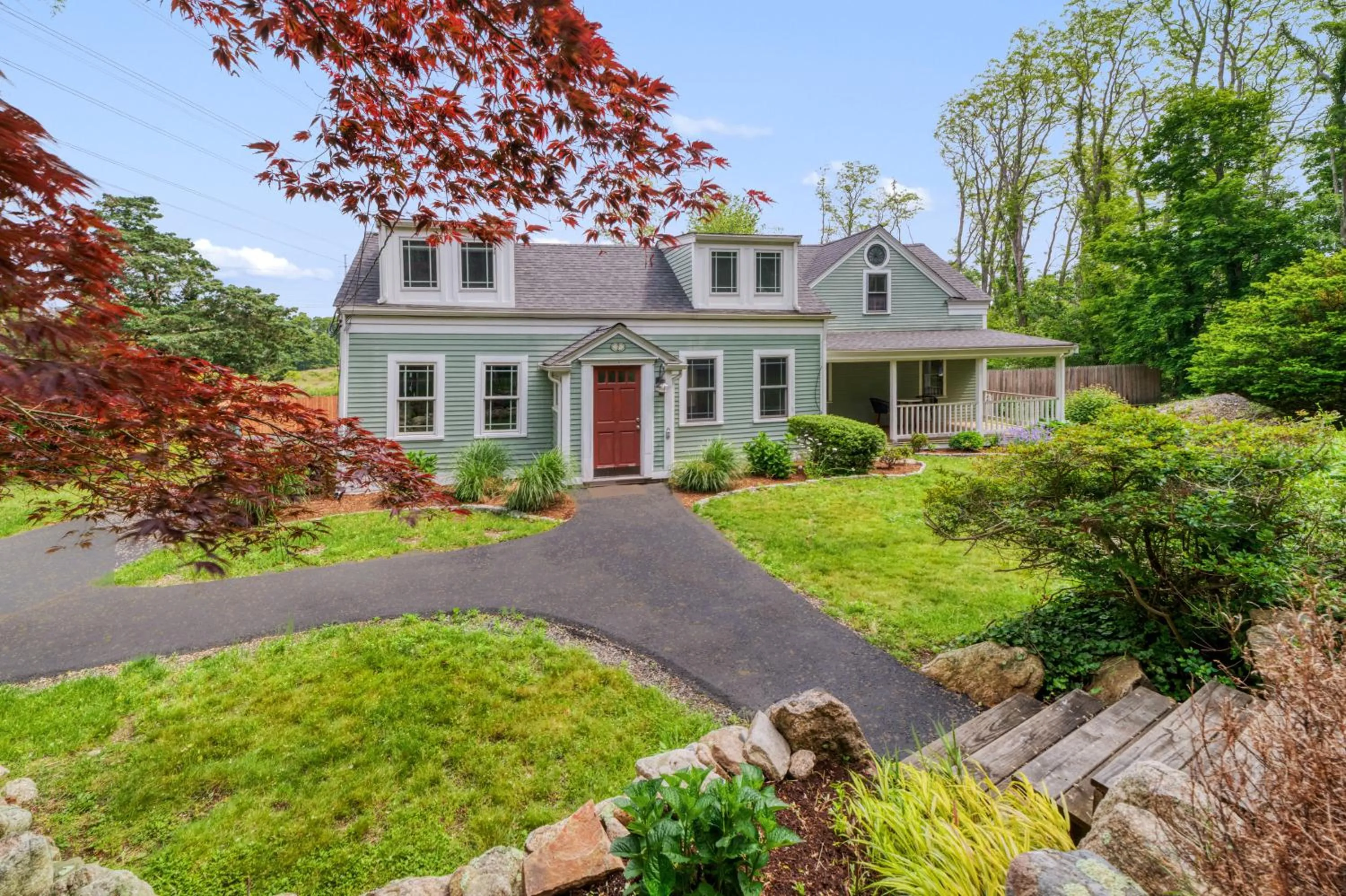 3 Bedroom Cape House by Leavetown Vacations