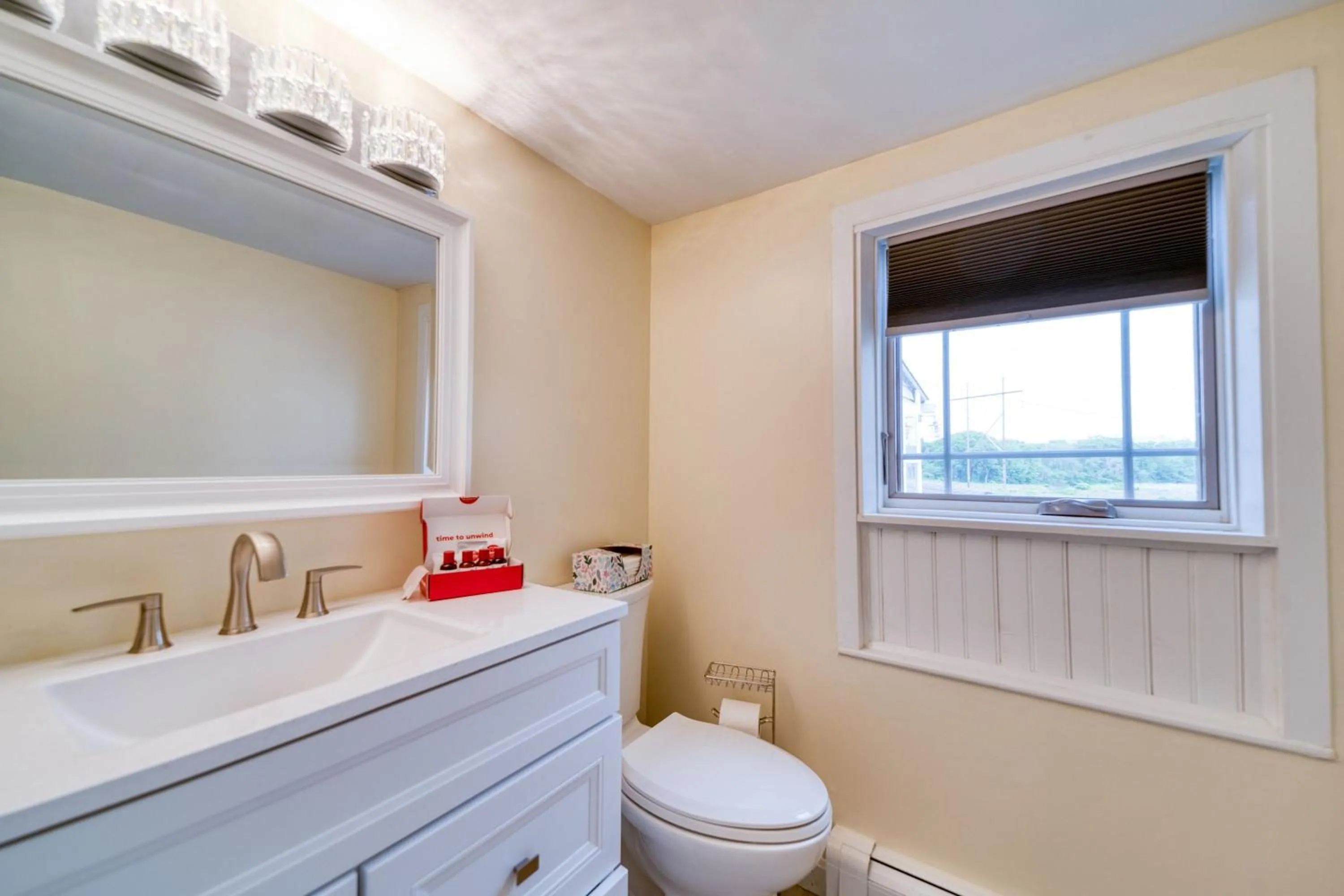 3 Bedroom Cape House by Leavetown Vacations