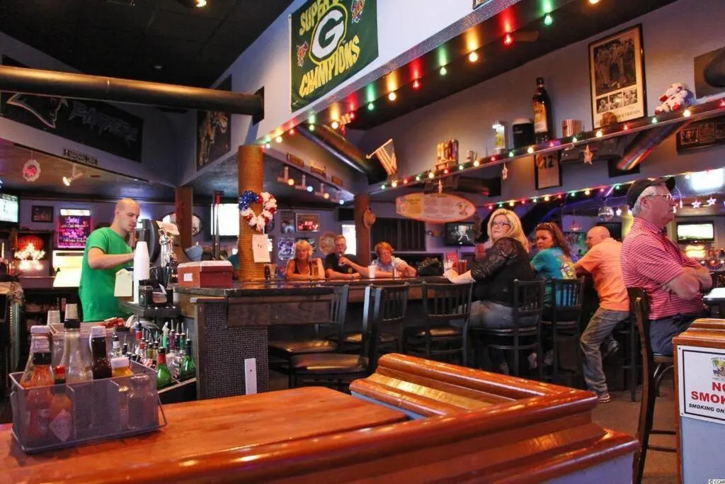 Restaurant/places to eat in A Day at the Dunes! Shore Drive NMB