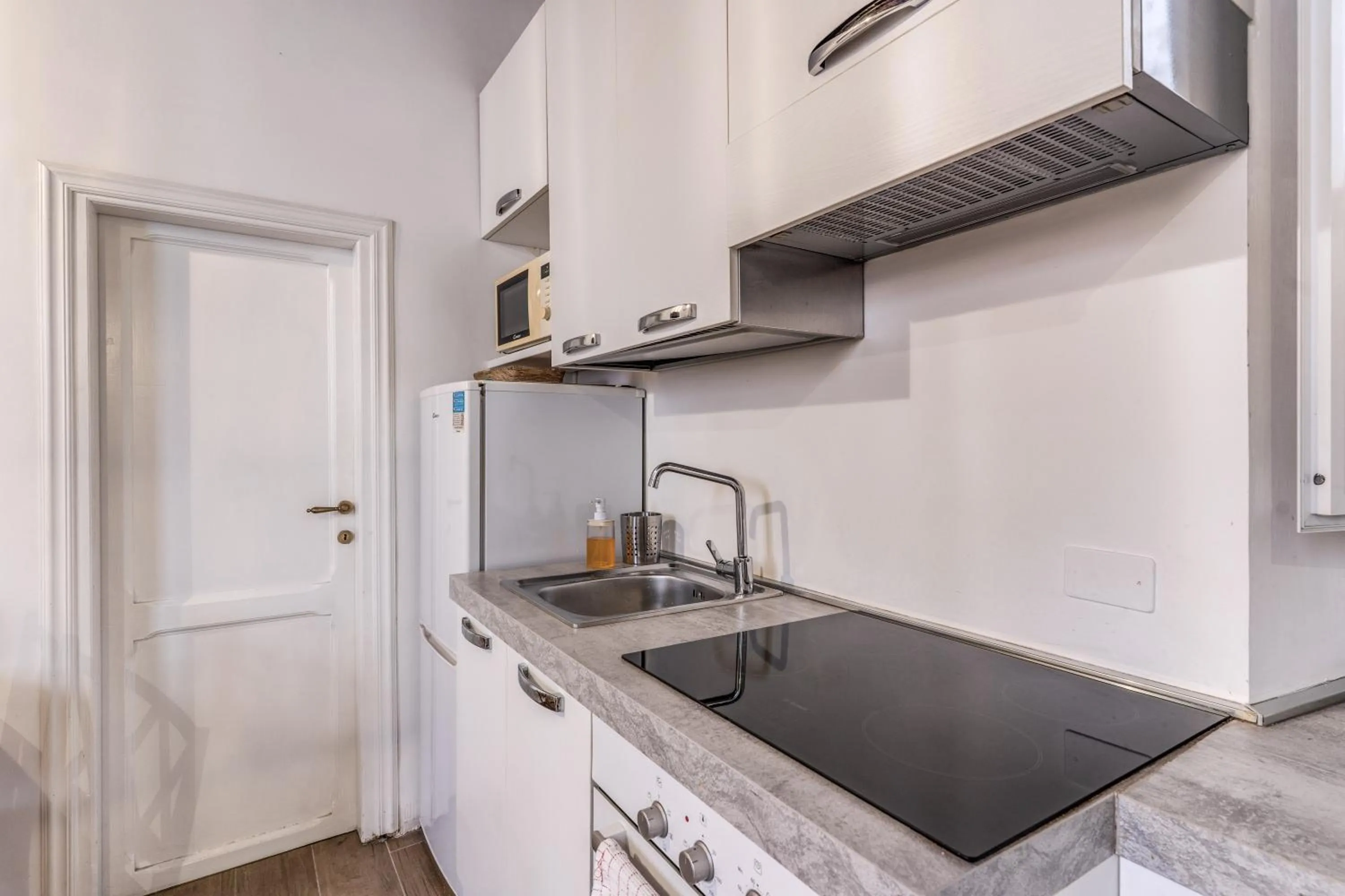 Kitchen or kitchenette in Capocci Luxury Home