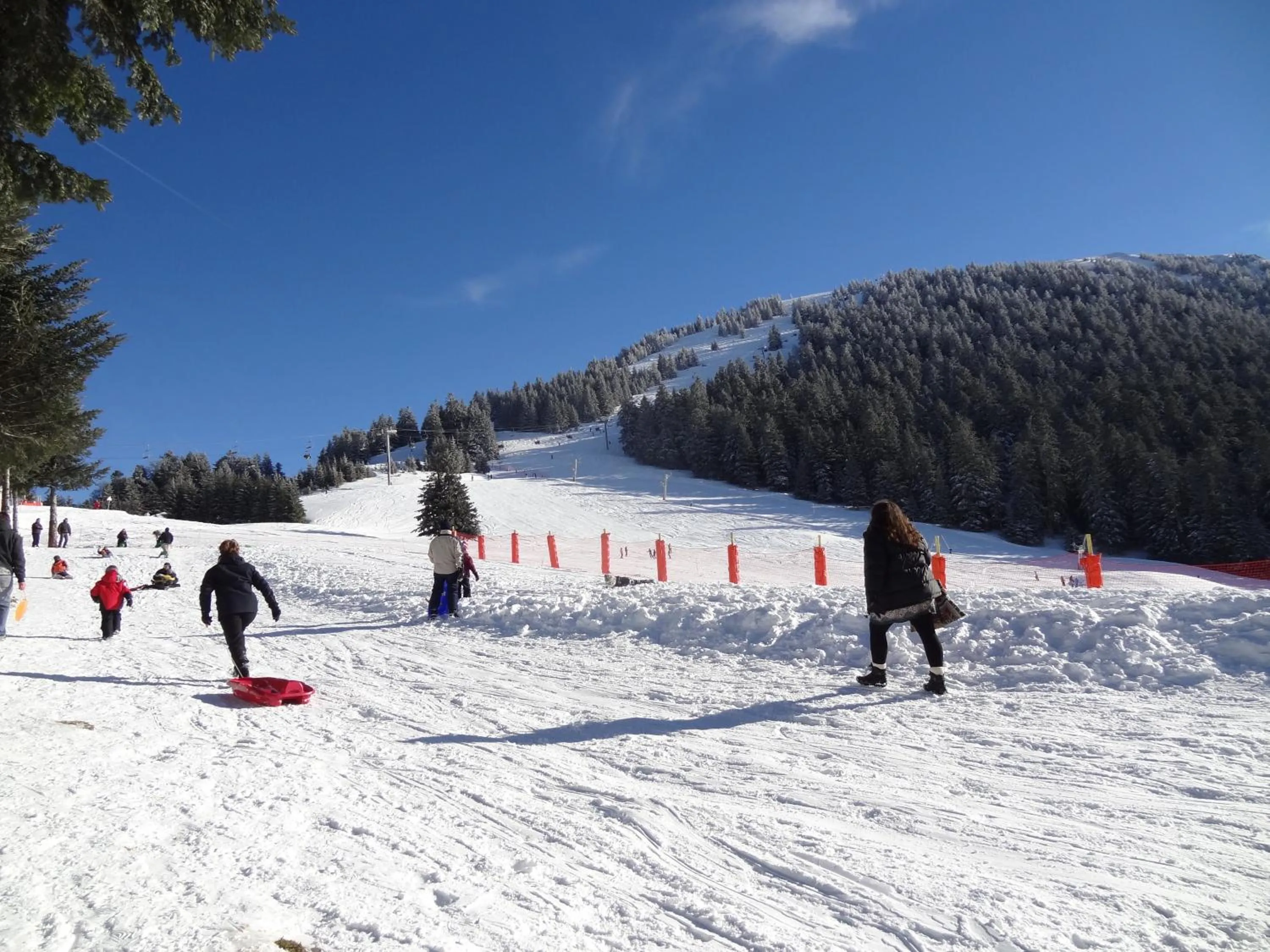 Children play ground in Auberge La Soulan