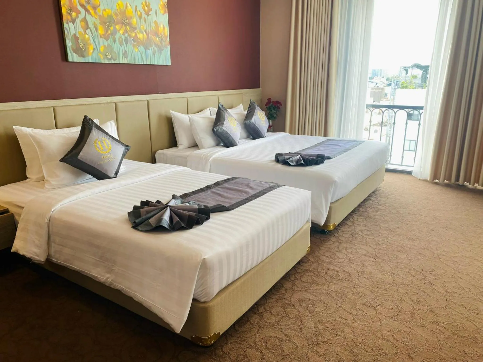 Photo of the whole room, Bed in Hera Luxury Hotel