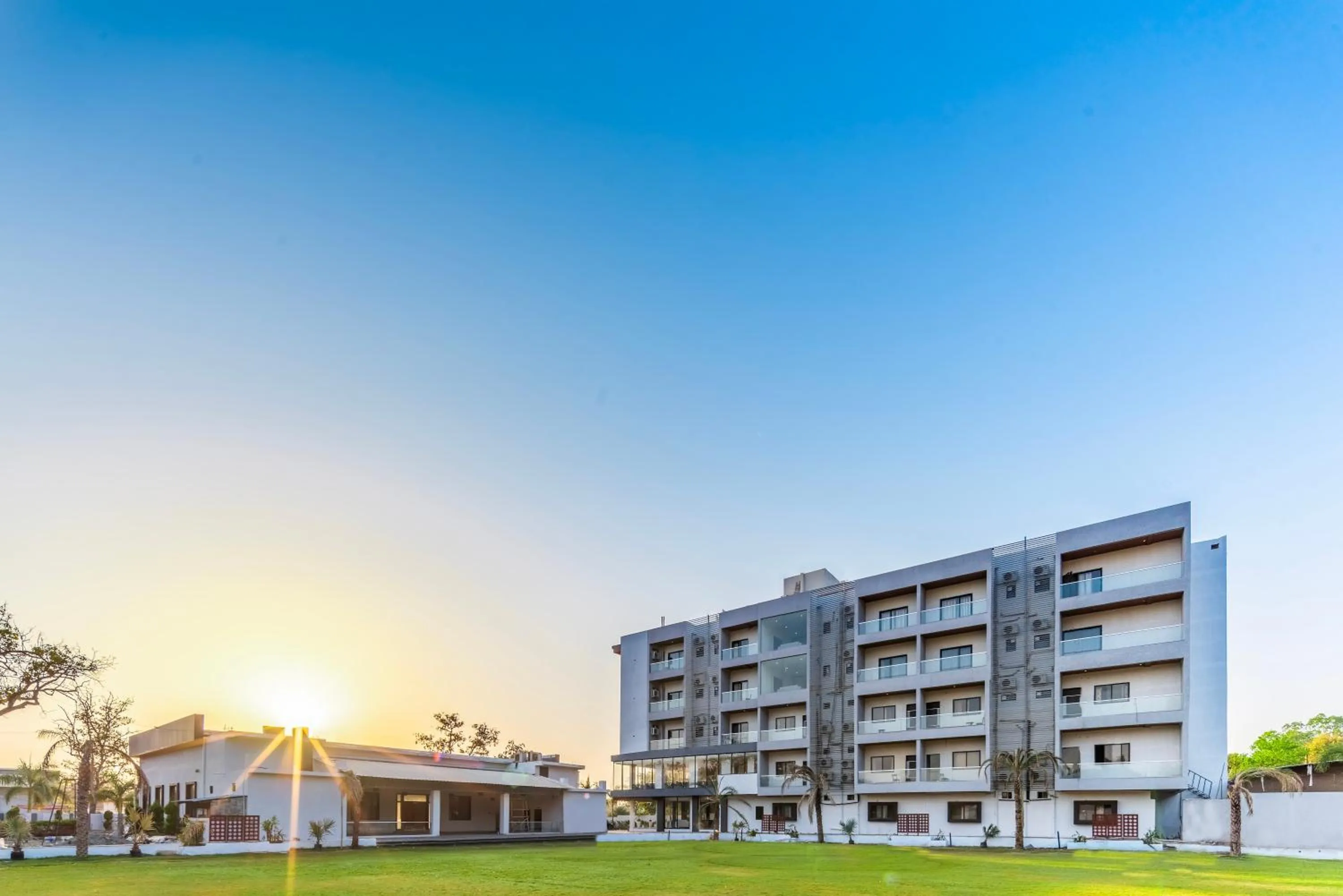 Property building in Hotel Bafna Lawn