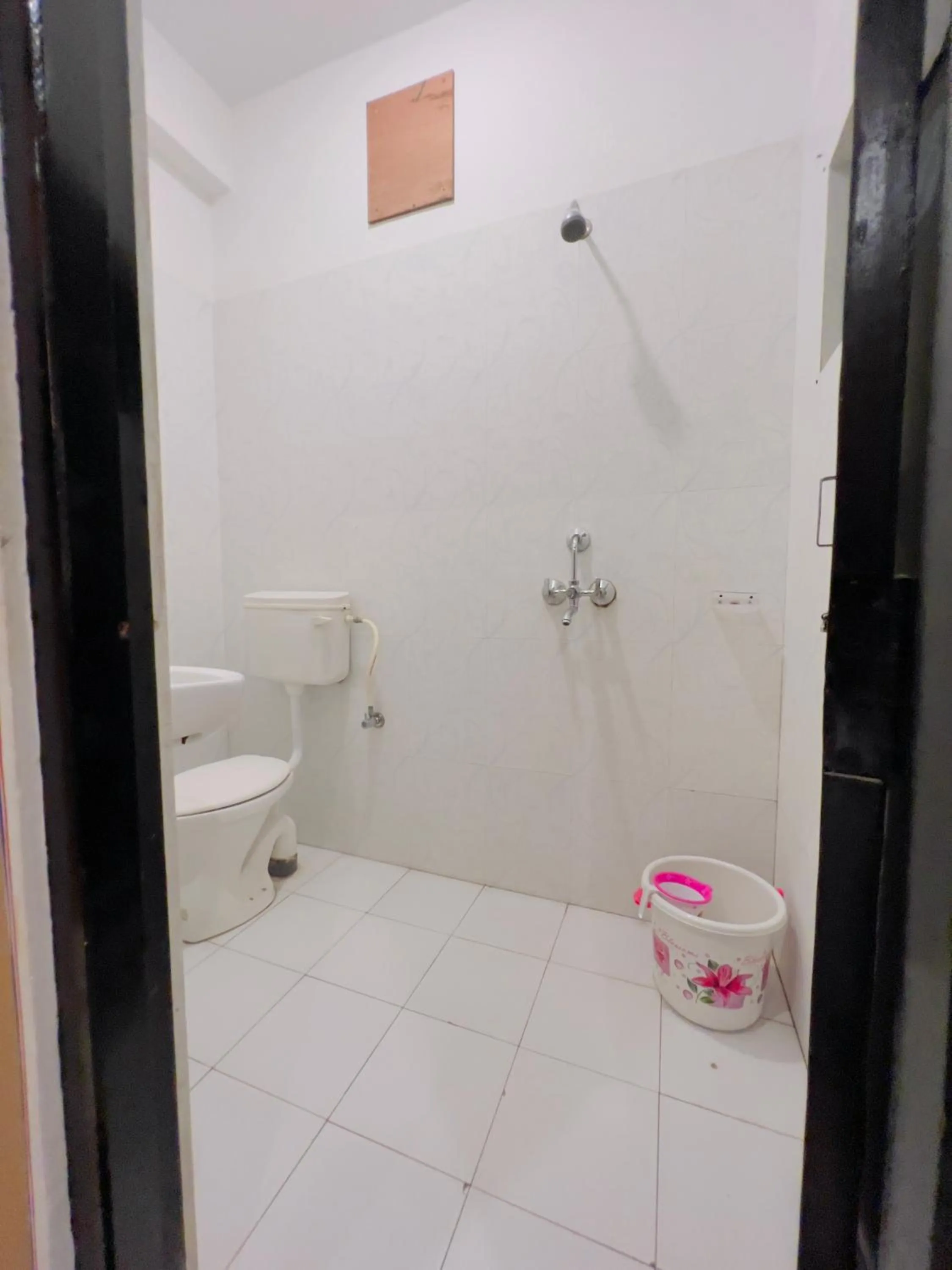 Shower in Hotstel Udaipur