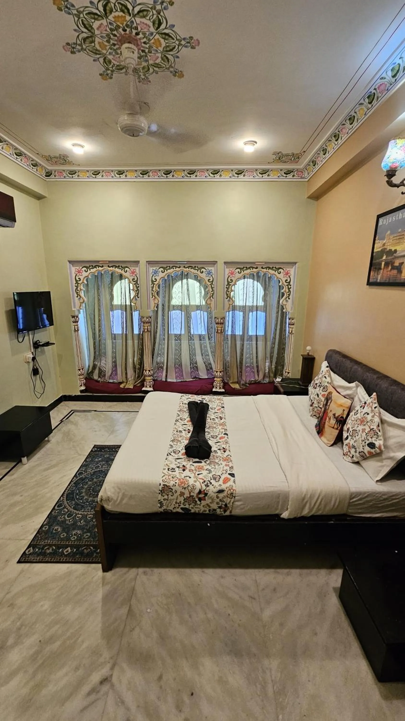 Bed in Mild Life Hostel Udaipur