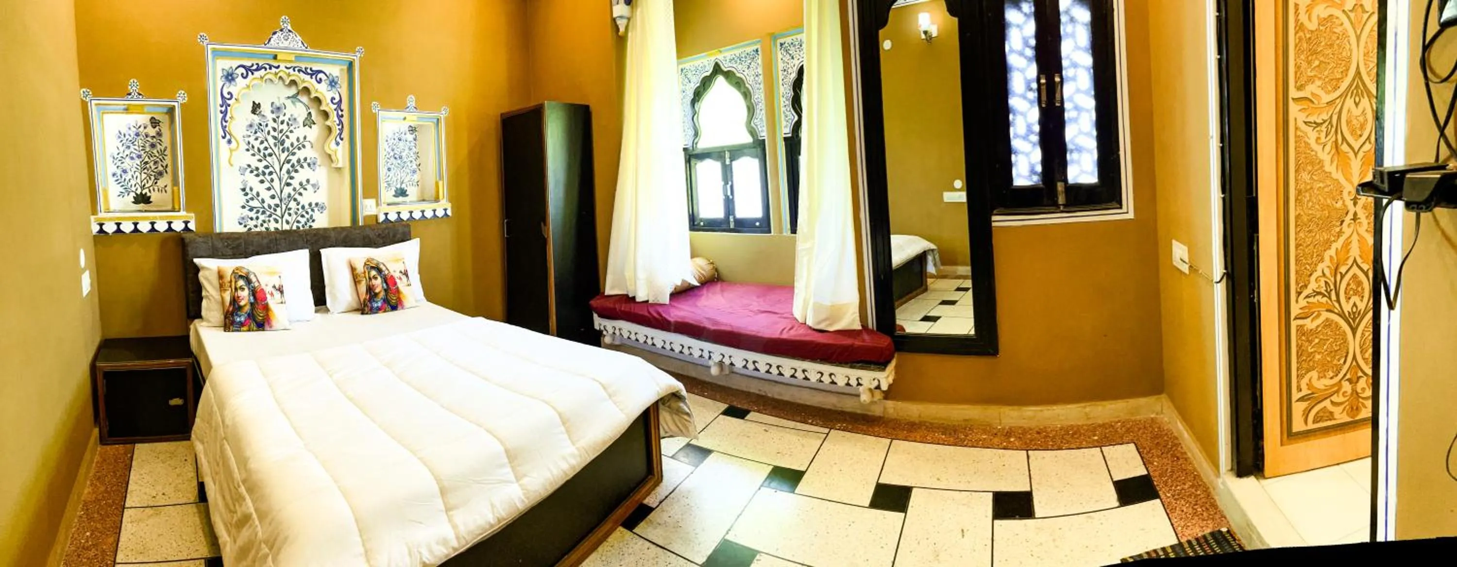 Bed in Hotstel Udaipur