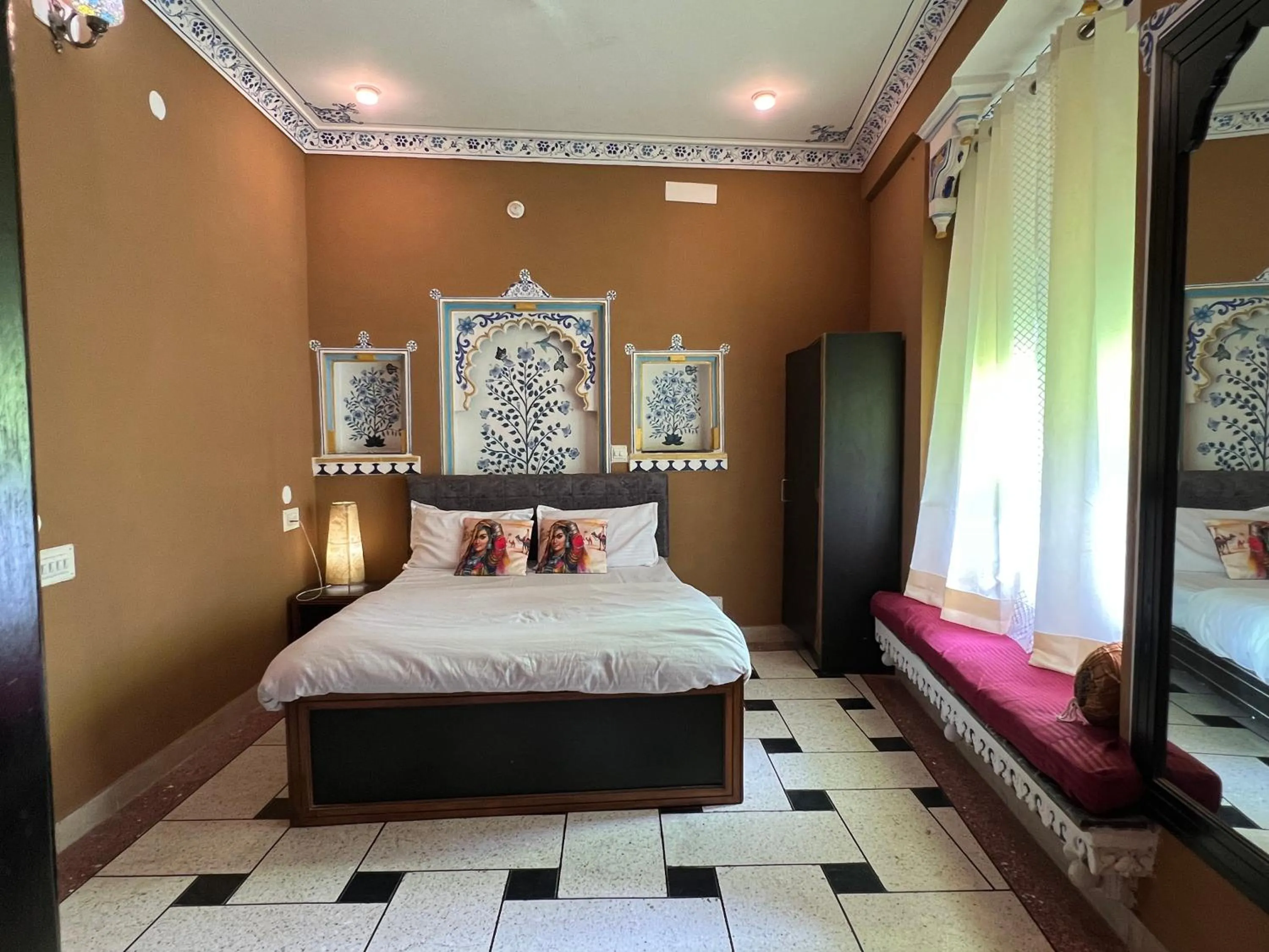 Photo of the whole room, Bed in Hotstel Udaipur