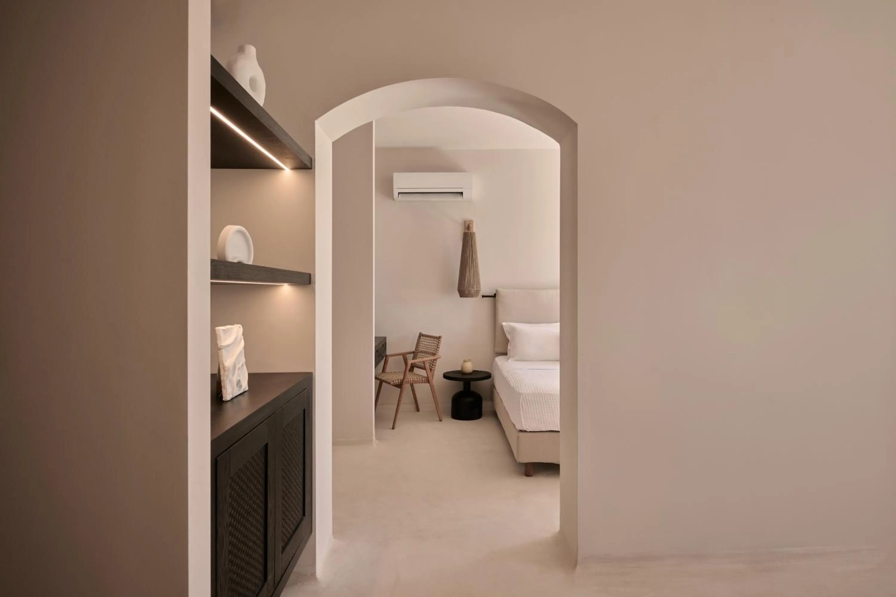 Bedroom, Bed in Utopia Hotel