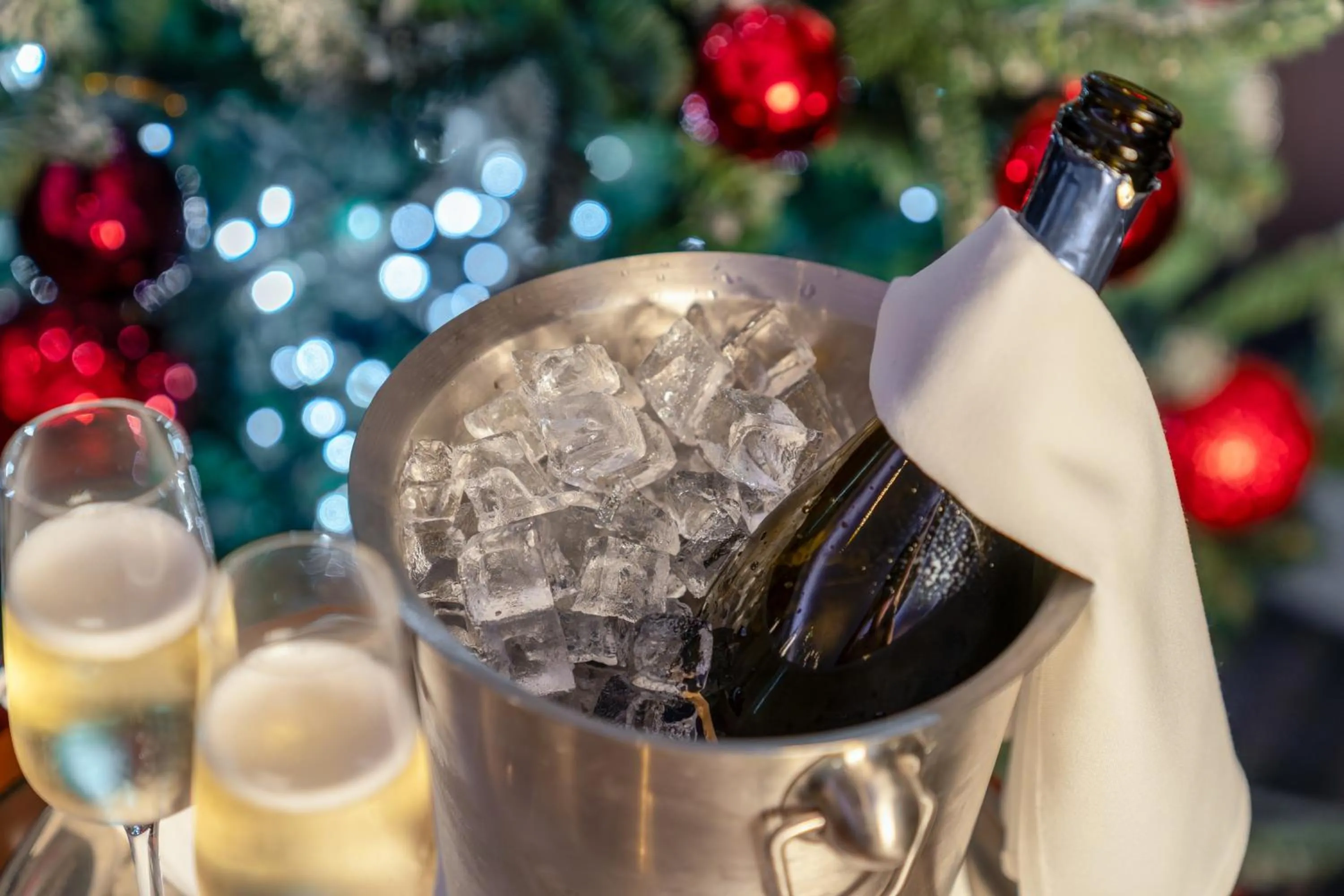 Food and drinks in Royal Bath Hotel Bournemouth