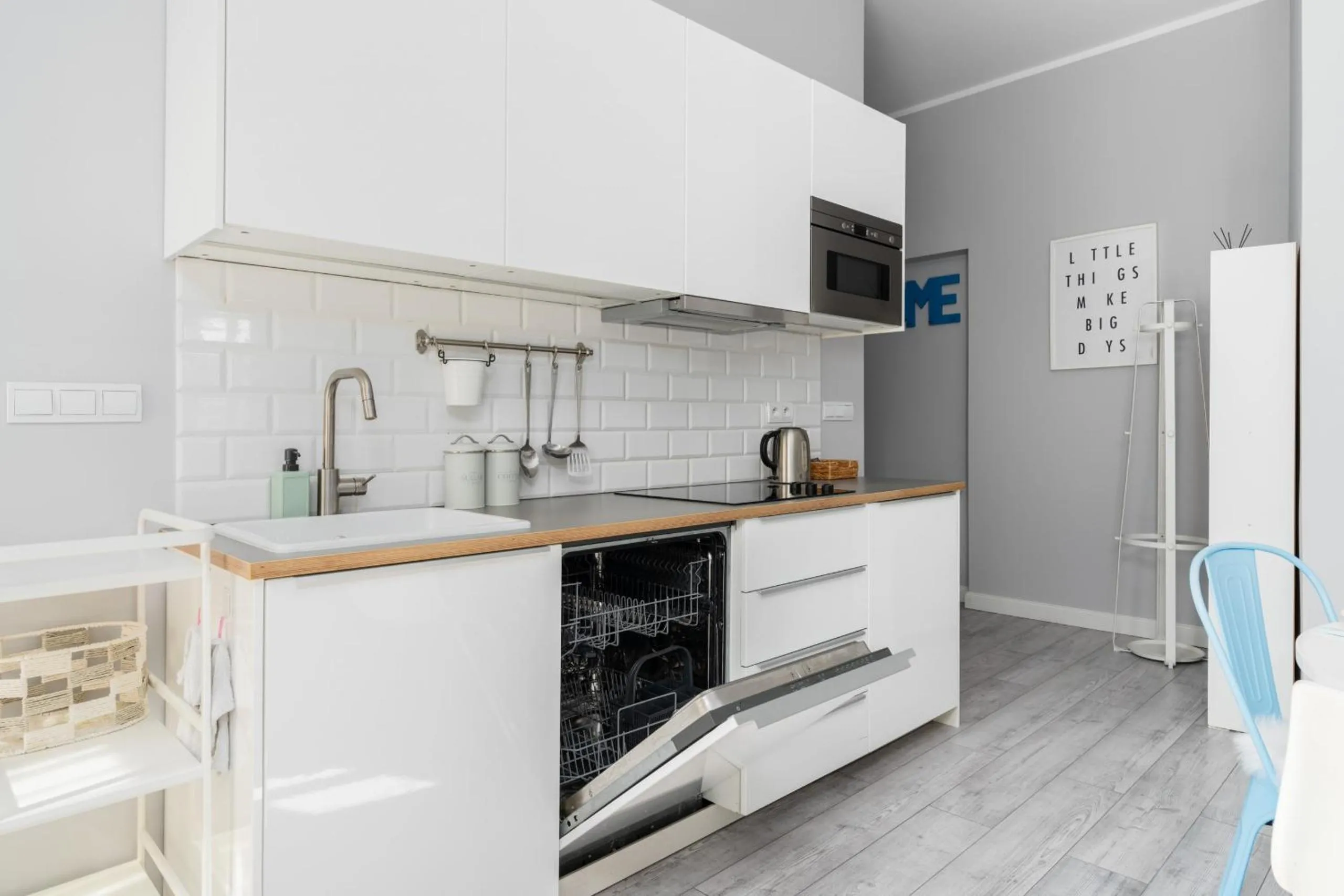 Kitchen or kitchenette in Scandi Małe Garbary Apartment Piaskowa near Old Market Square by Noclegi Renters