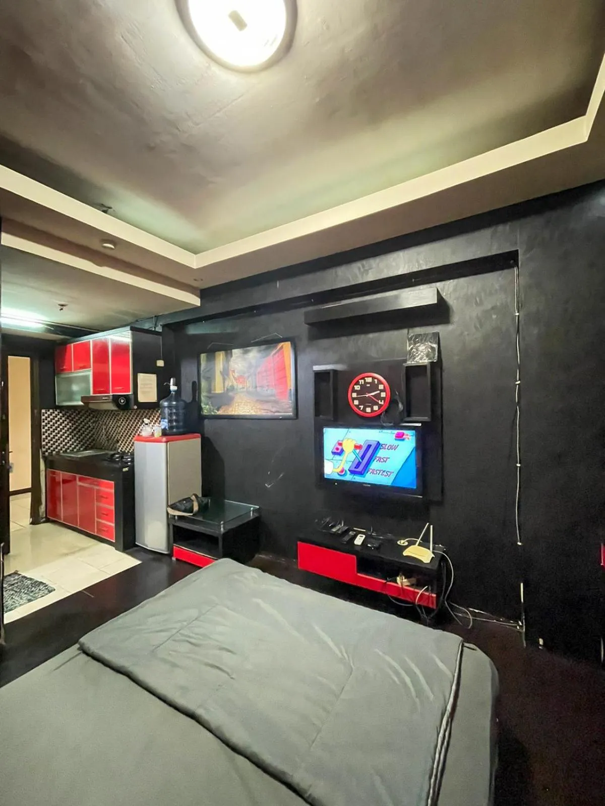 Bed in The Suites Metro by KS Property