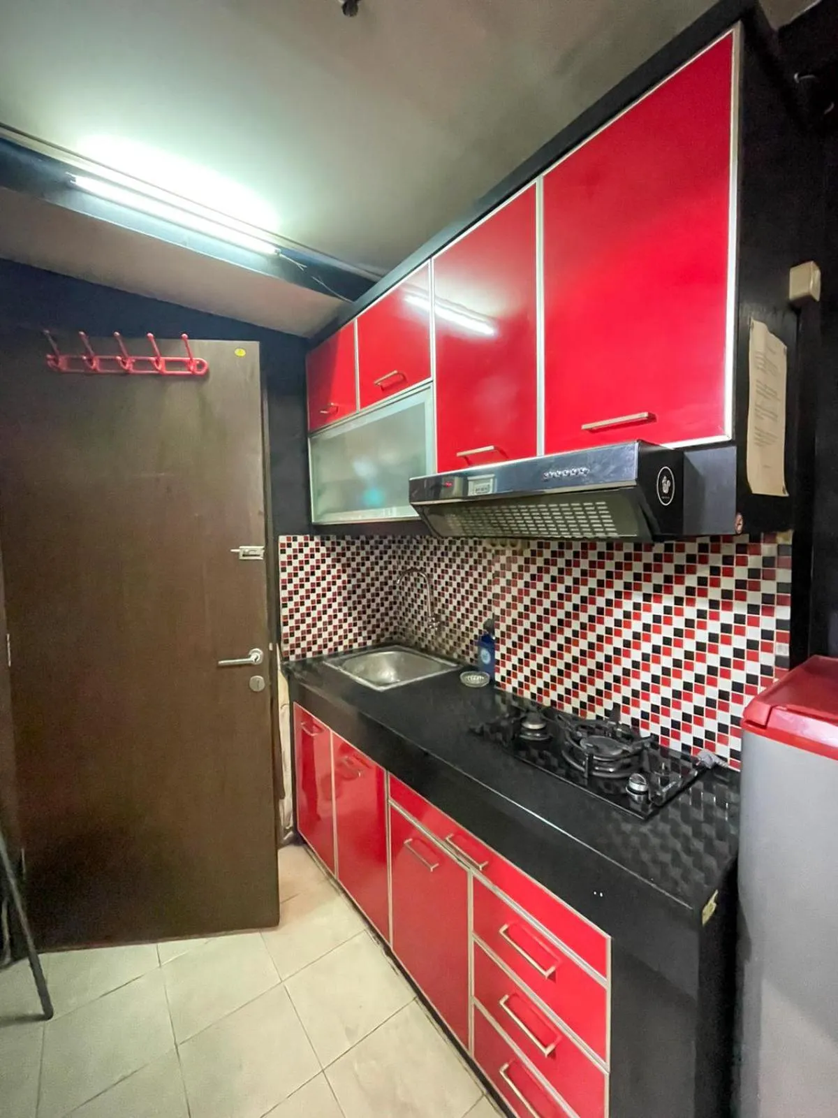 Kitchen or kitchenette in The Suites Metro by KS Property