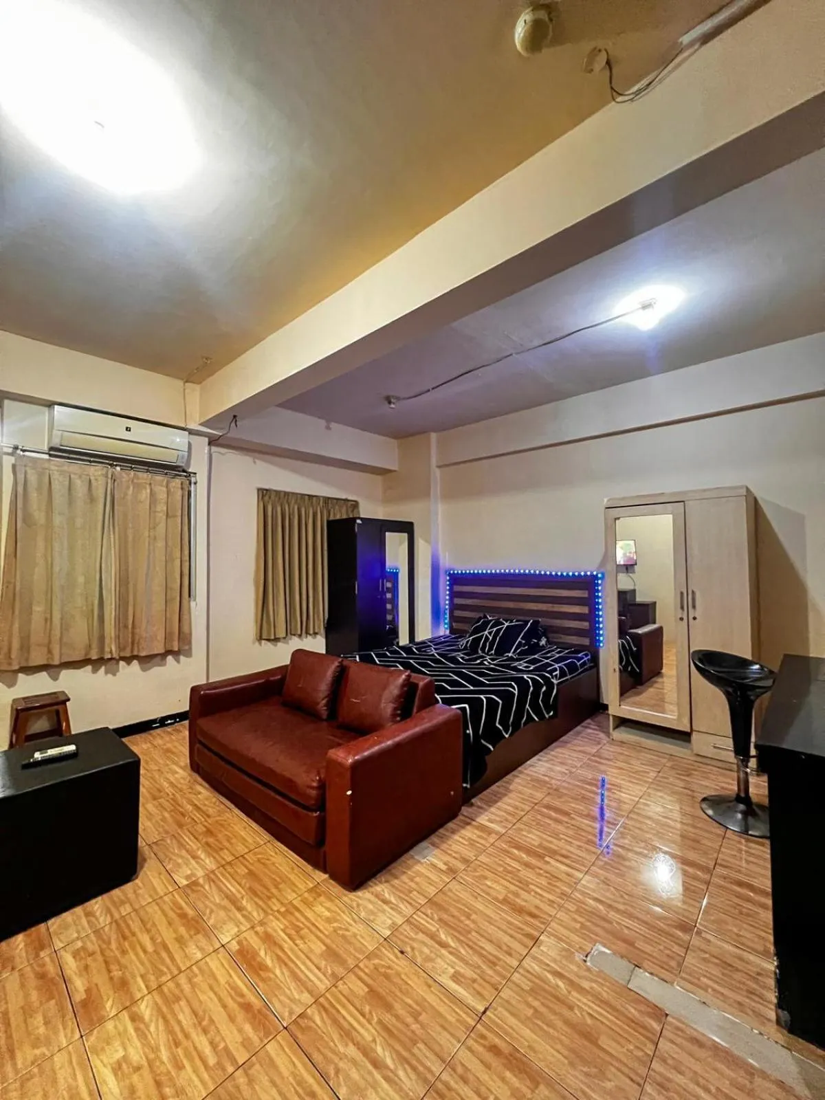 The Suites Metro by KS Property